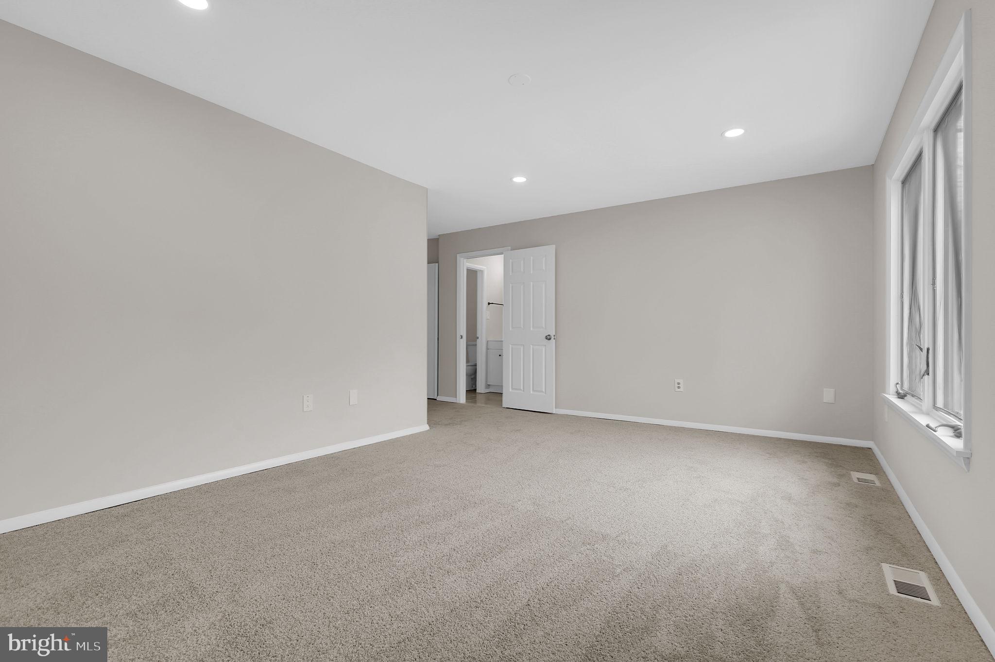 CHURCHILL TOWN SECTOR - Residential