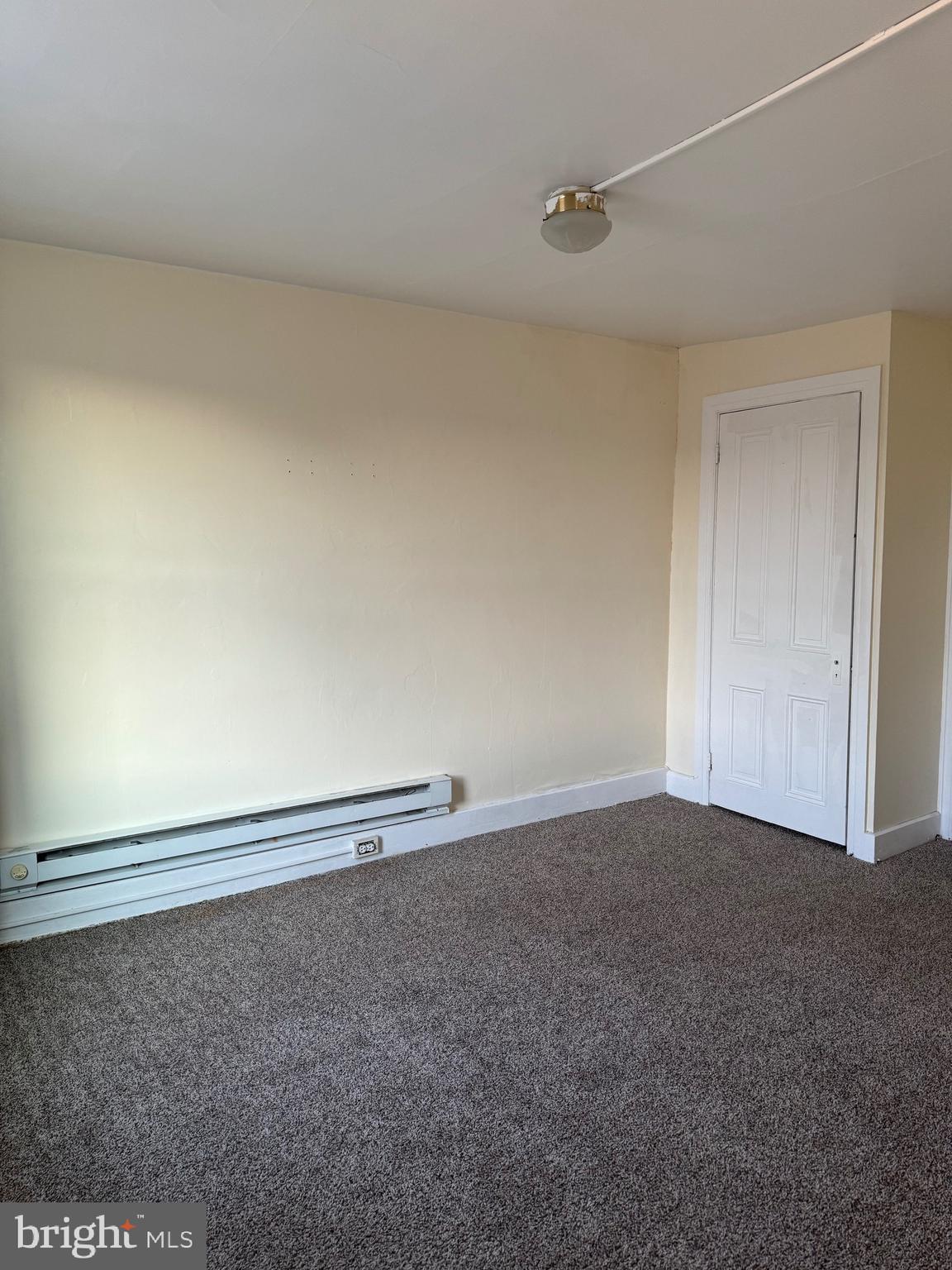 1104 W MARKET STREET 1106 2