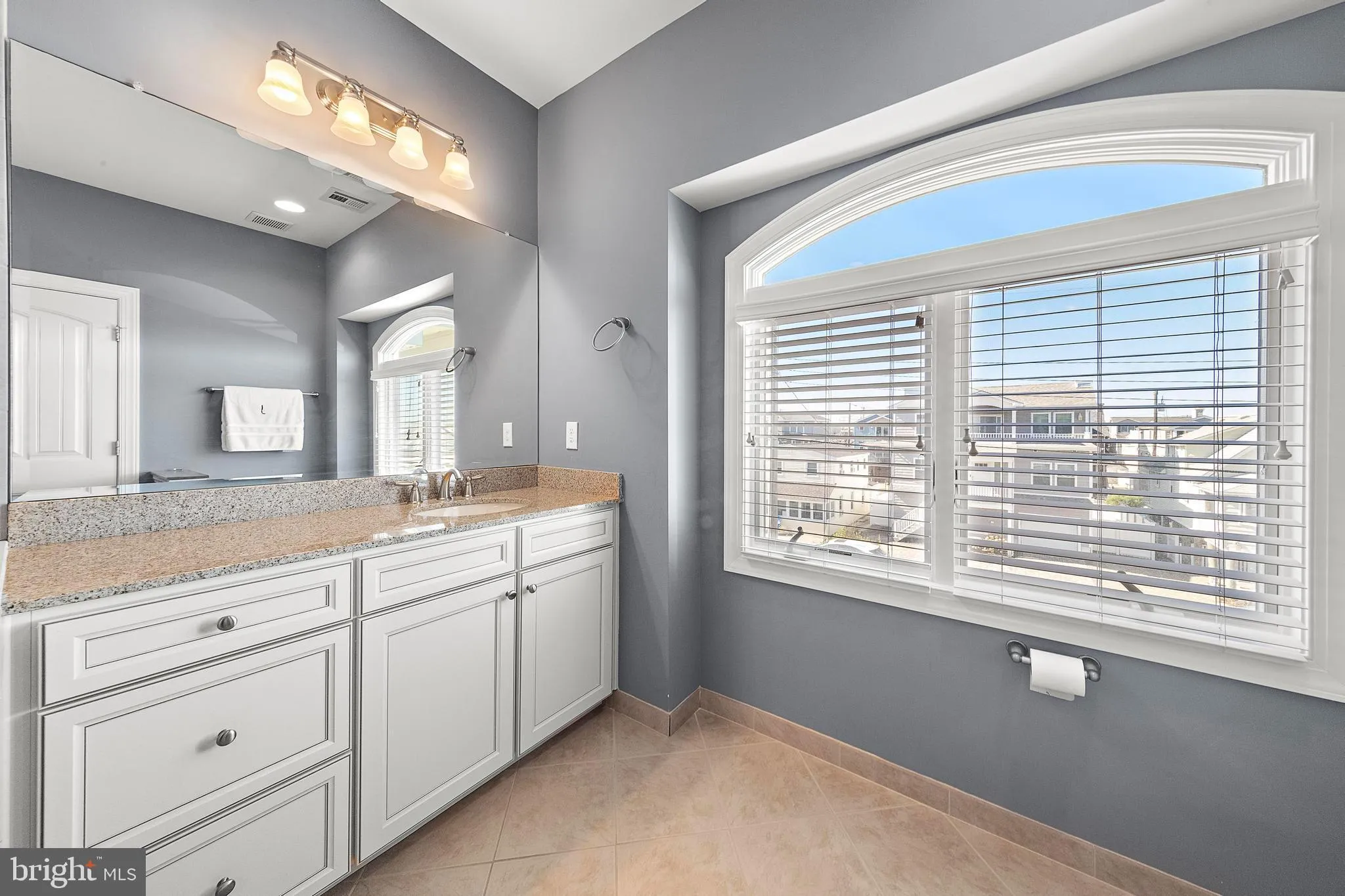 Ship Bottom, New Jersey 08008, United States, 4 Bedrooms Bedrooms, ,4 BathroomsBathrooms,Residential,Active,199648