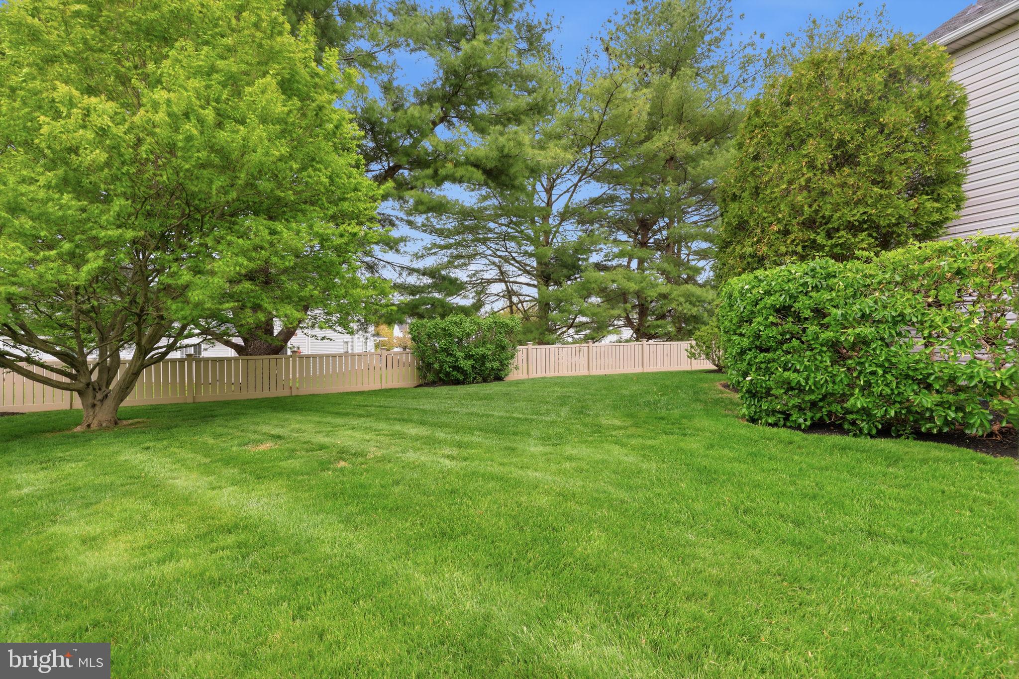 COUNTRY BEND - Residential