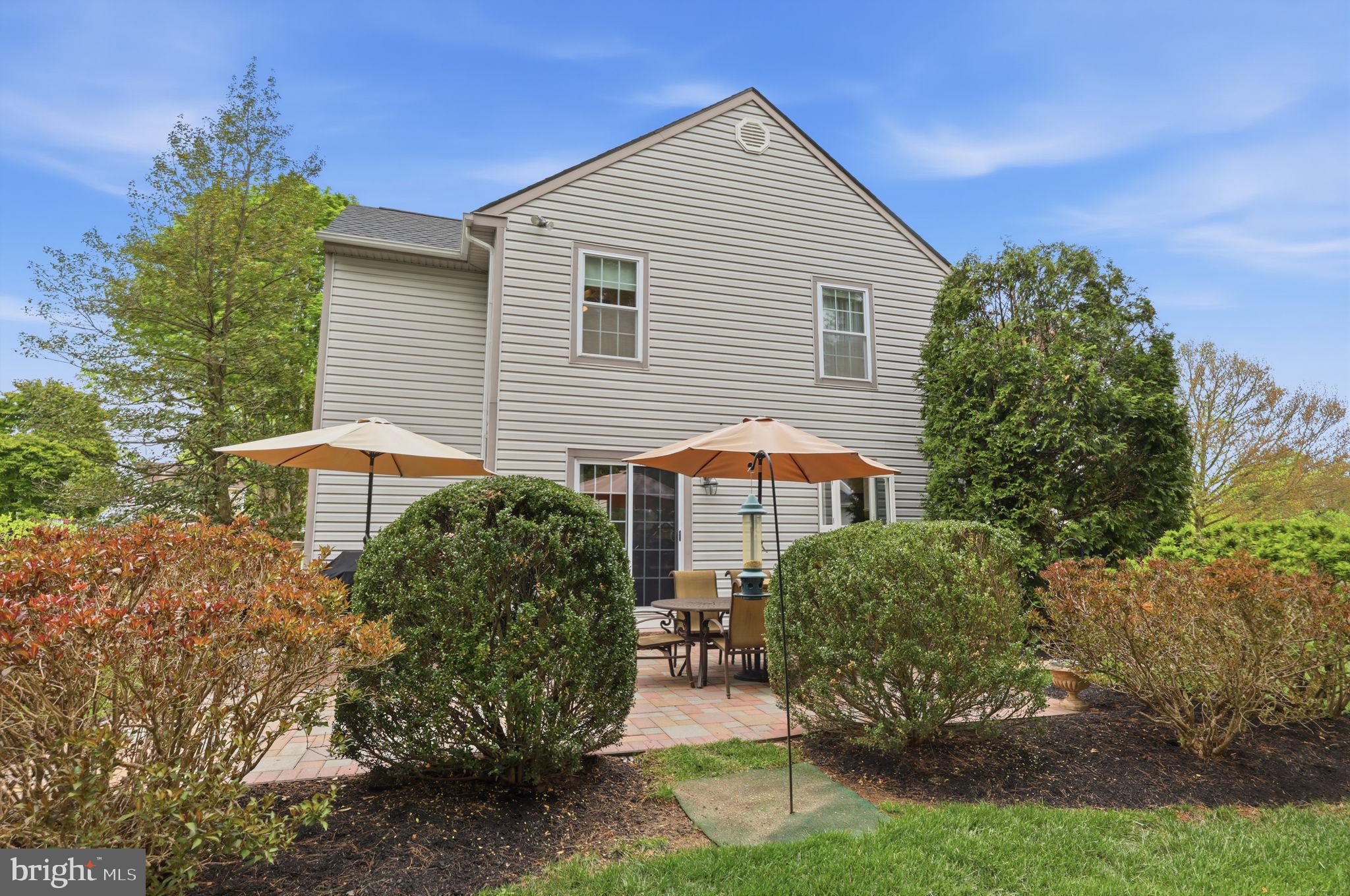 COUNTRY BEND - Residential