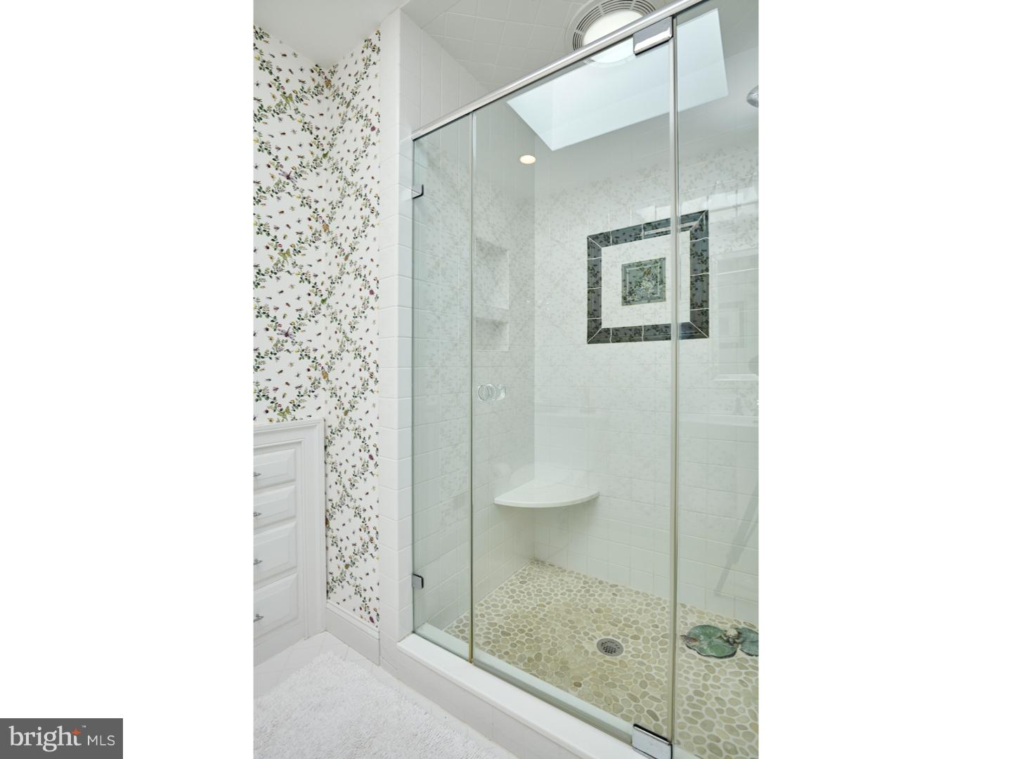 THE WOODS - Residential