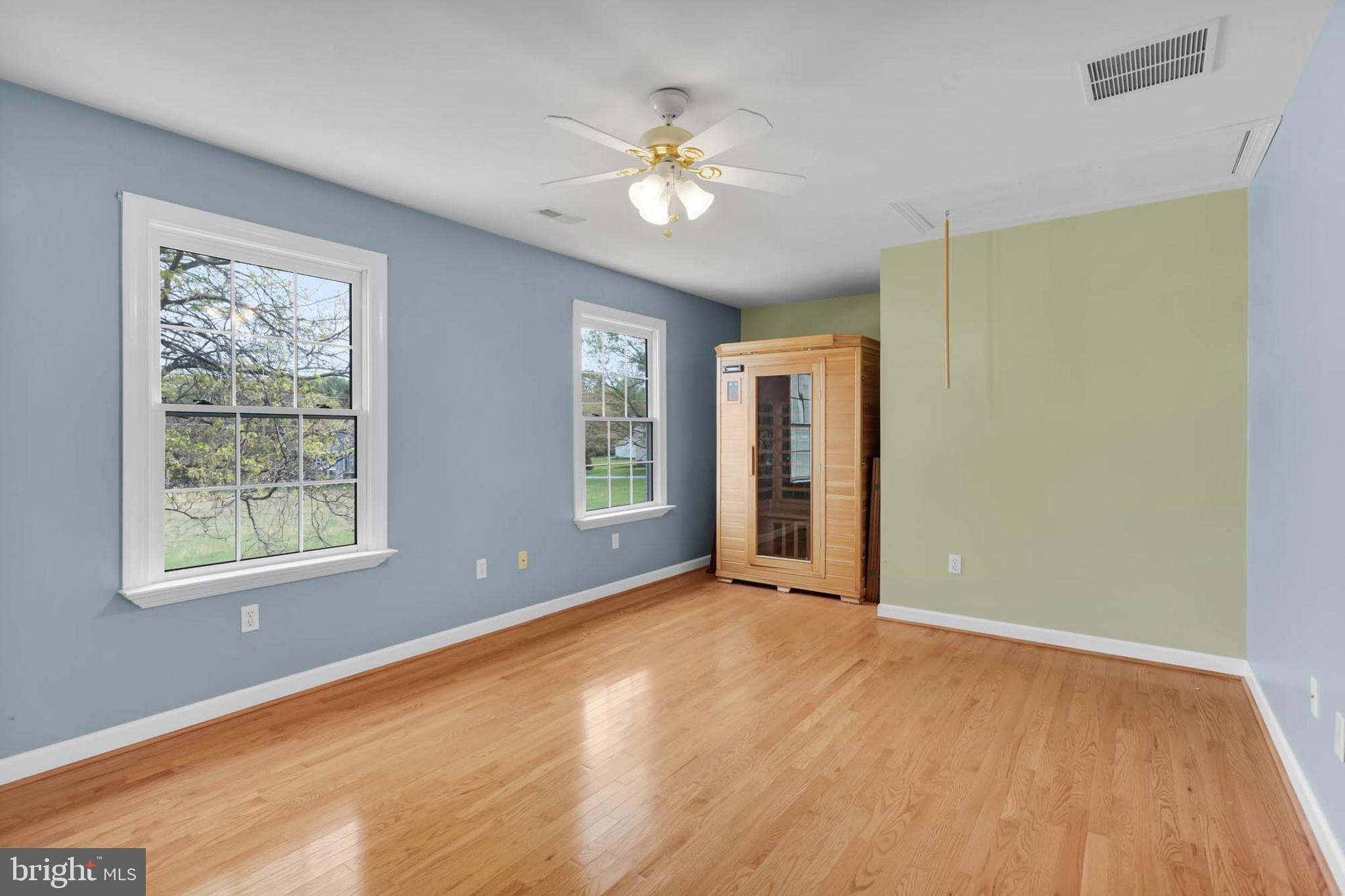 SPRING HOLLOW ESTATES - Residential