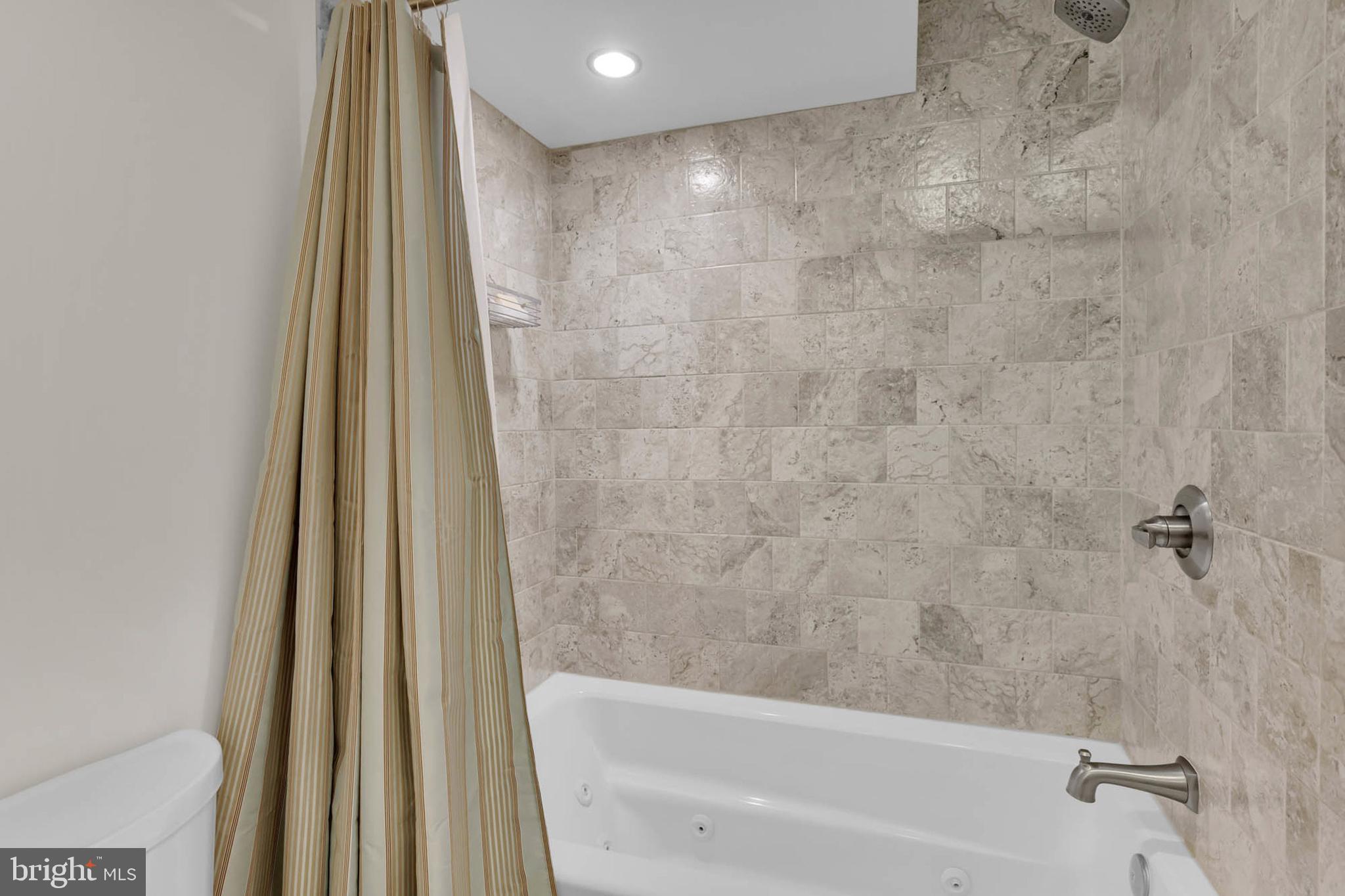 SPRING HOLLOW ESTATES - Residential