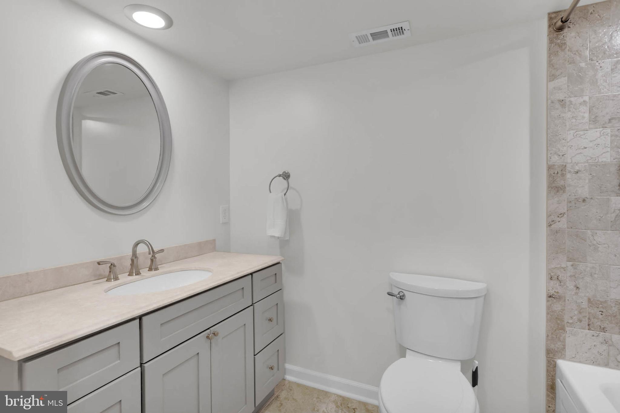 SPRING HOLLOW ESTATES - Residential