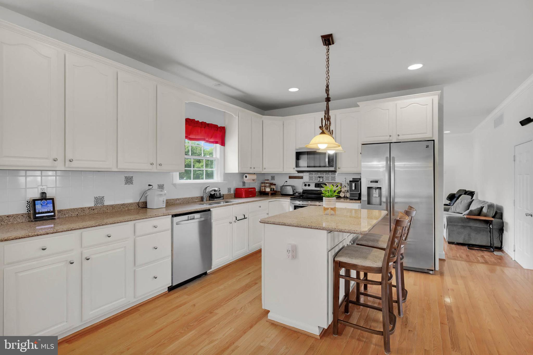 SPRING HOLLOW ESTATES - Residential