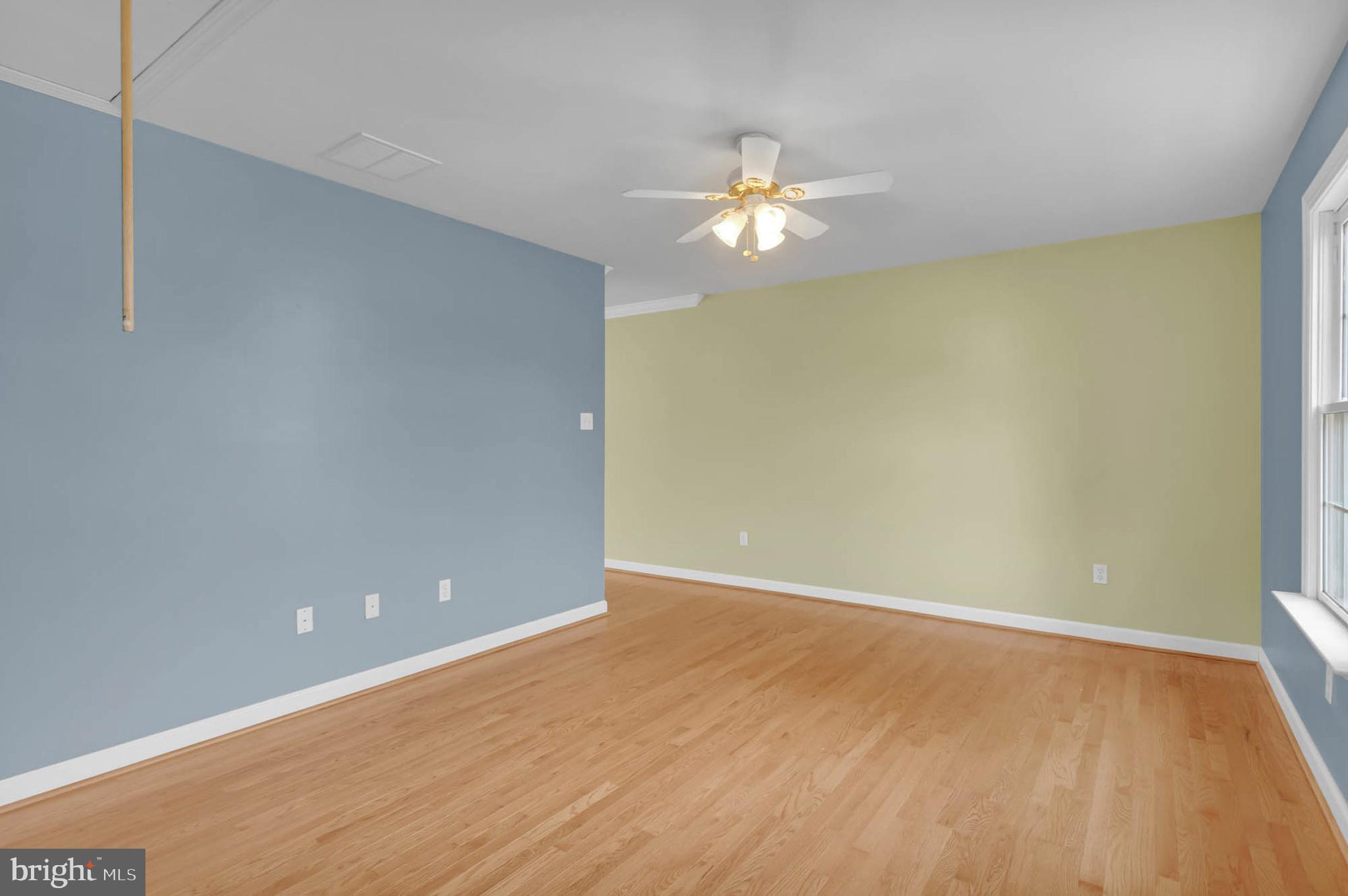 SPRING HOLLOW ESTATES - Residential