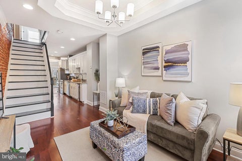 Townhouse For Rent - 816 S Potomac Street<br/> Baltimore City County, BALTIMORE, MD 21224