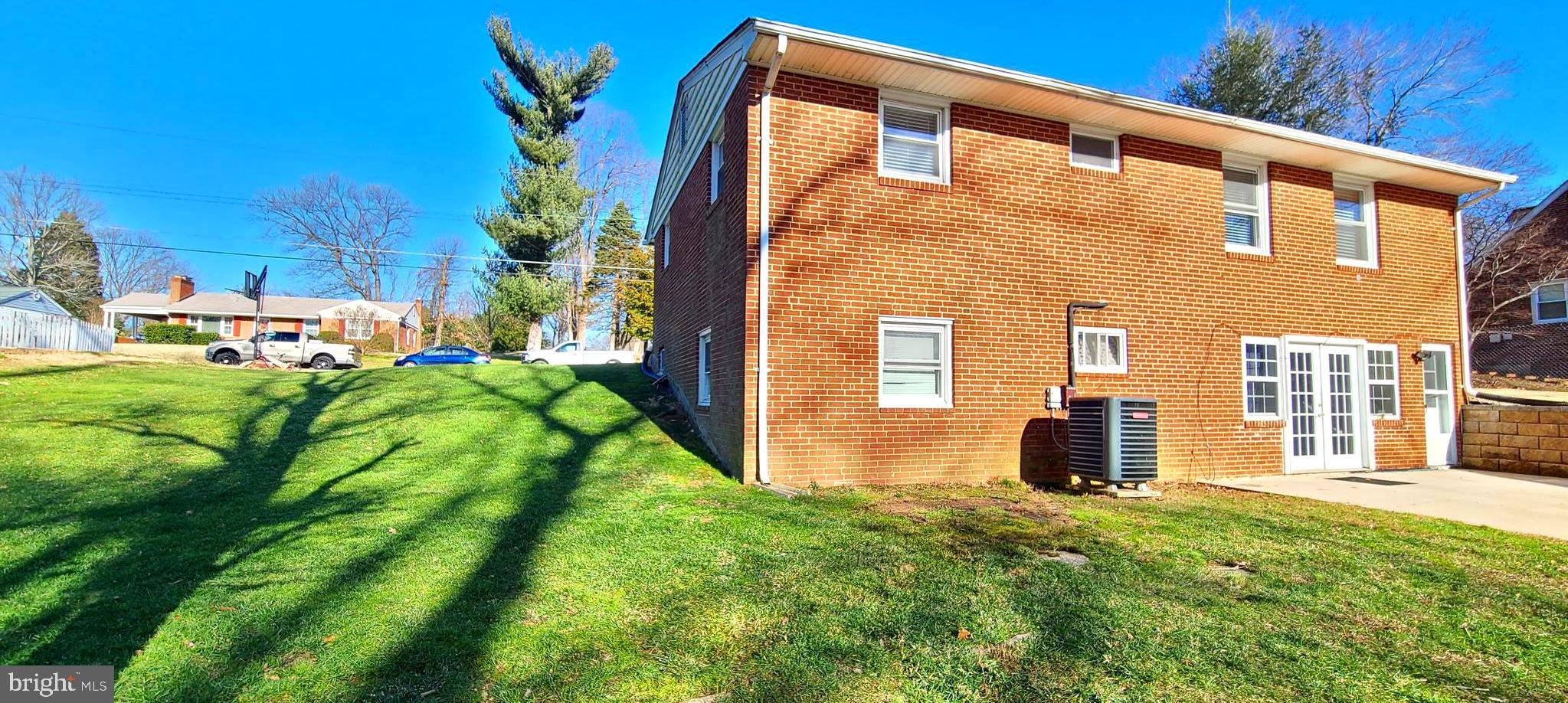 TEMPLE HILLS PARK - Residential