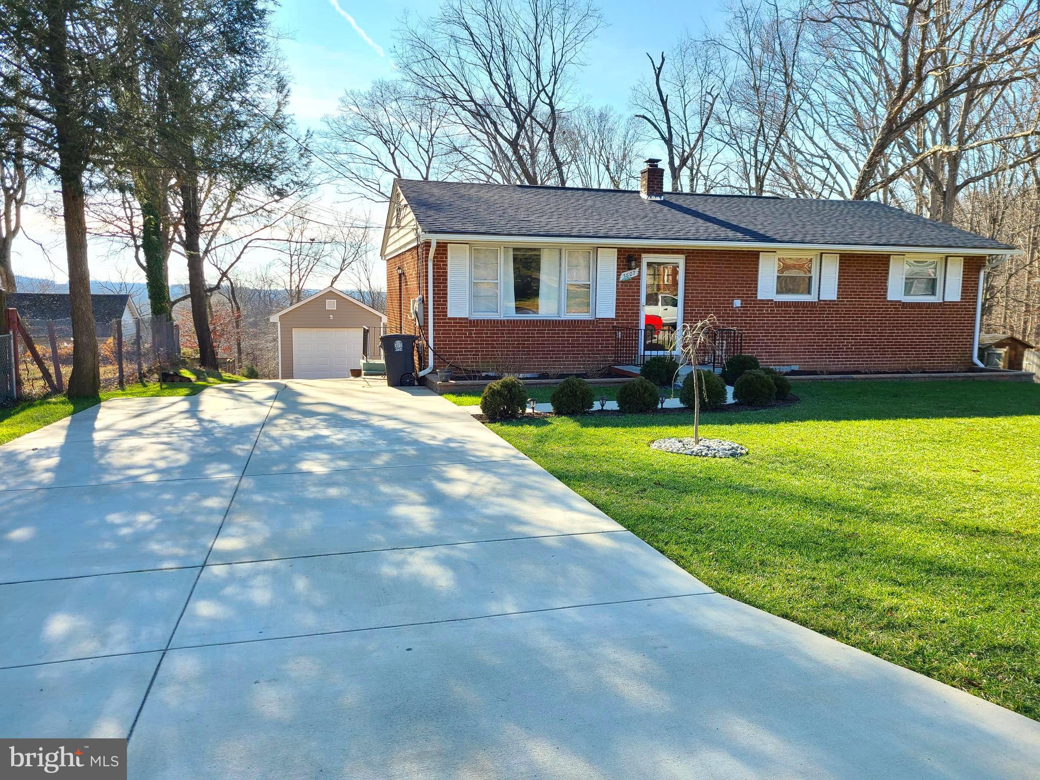 TEMPLE HILLS PARK - Residential