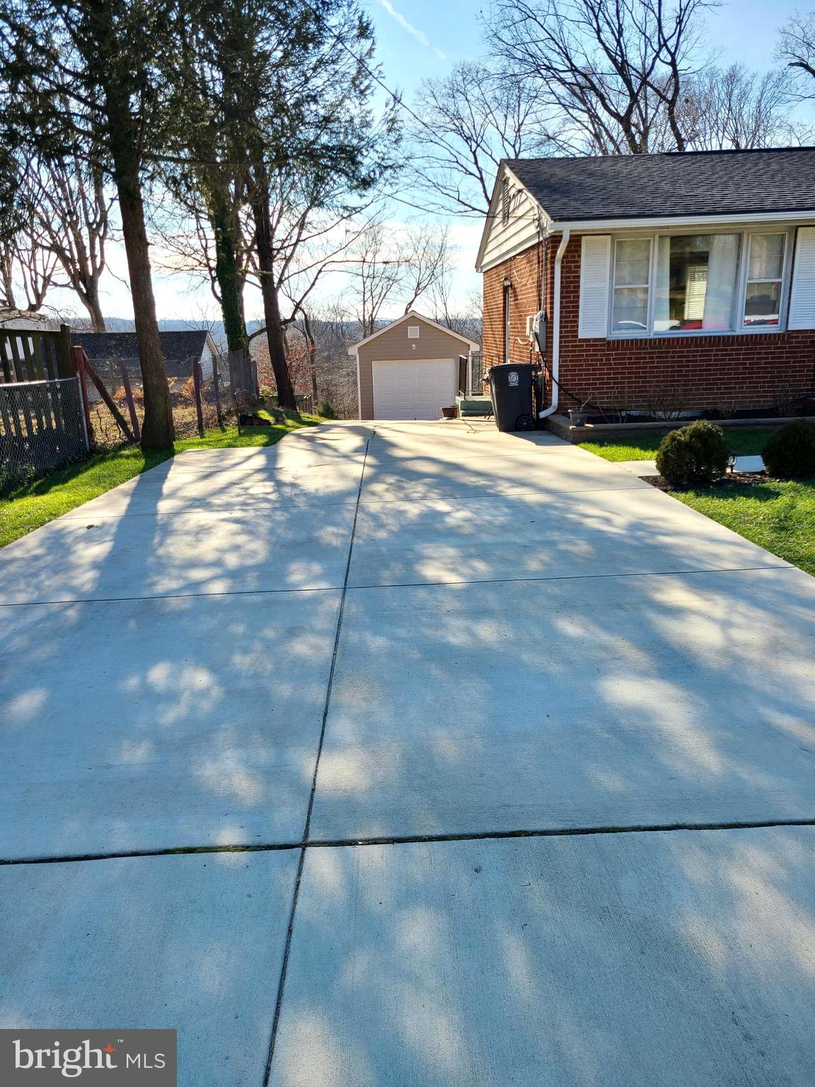 TEMPLE HILLS PARK - Residential