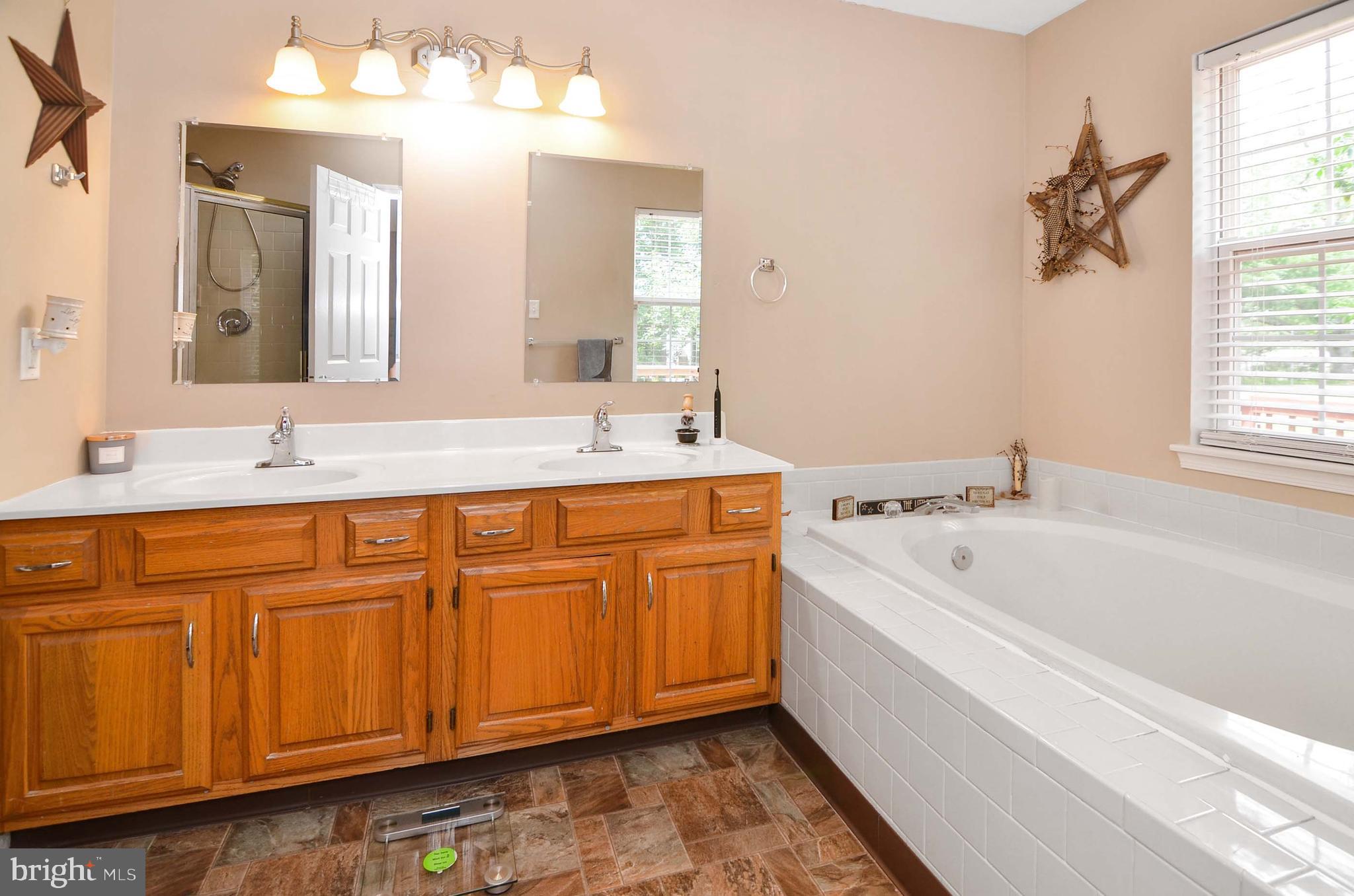 RAINTREE - Residential