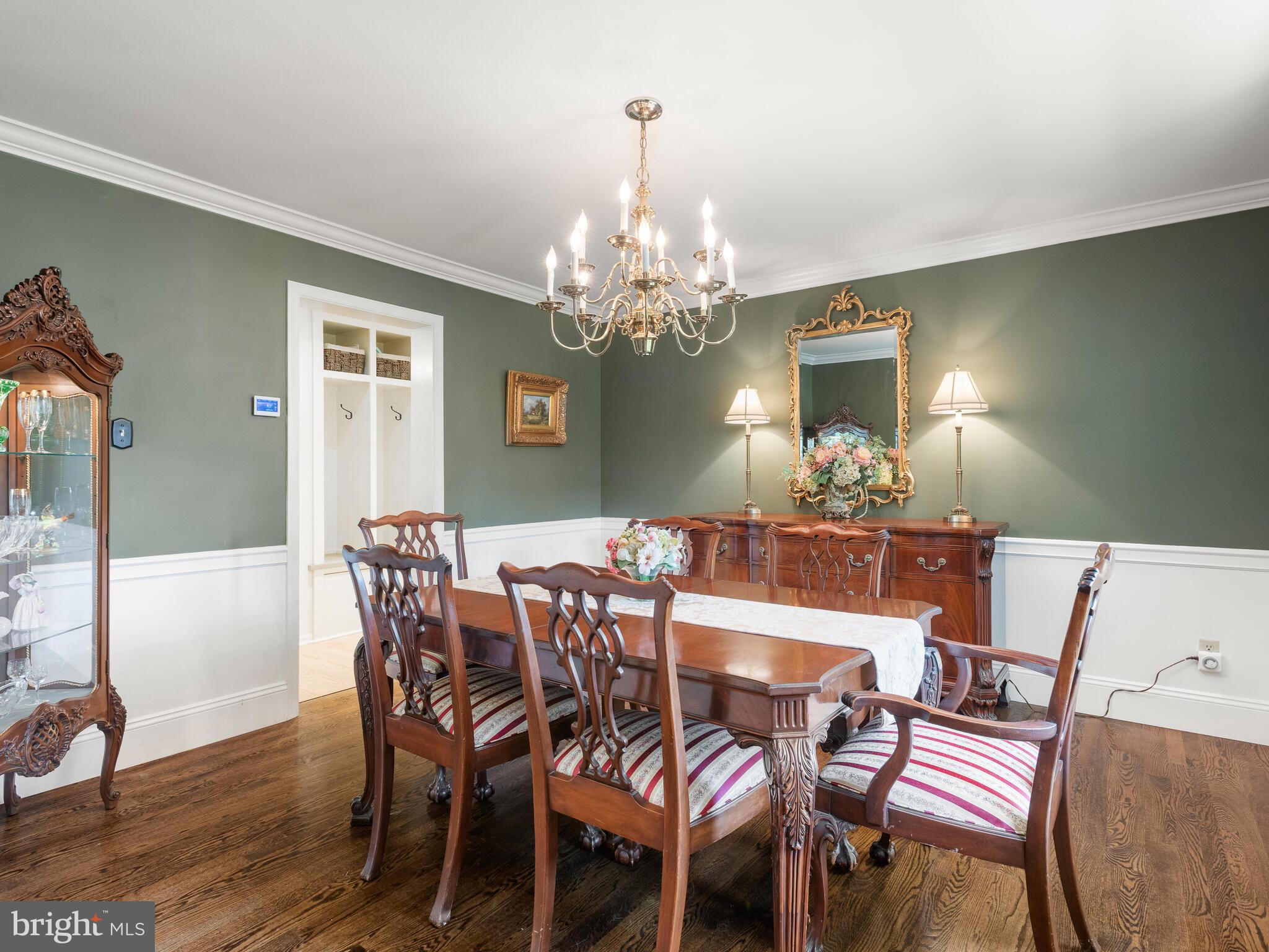 SPRING KNOLL - Residential