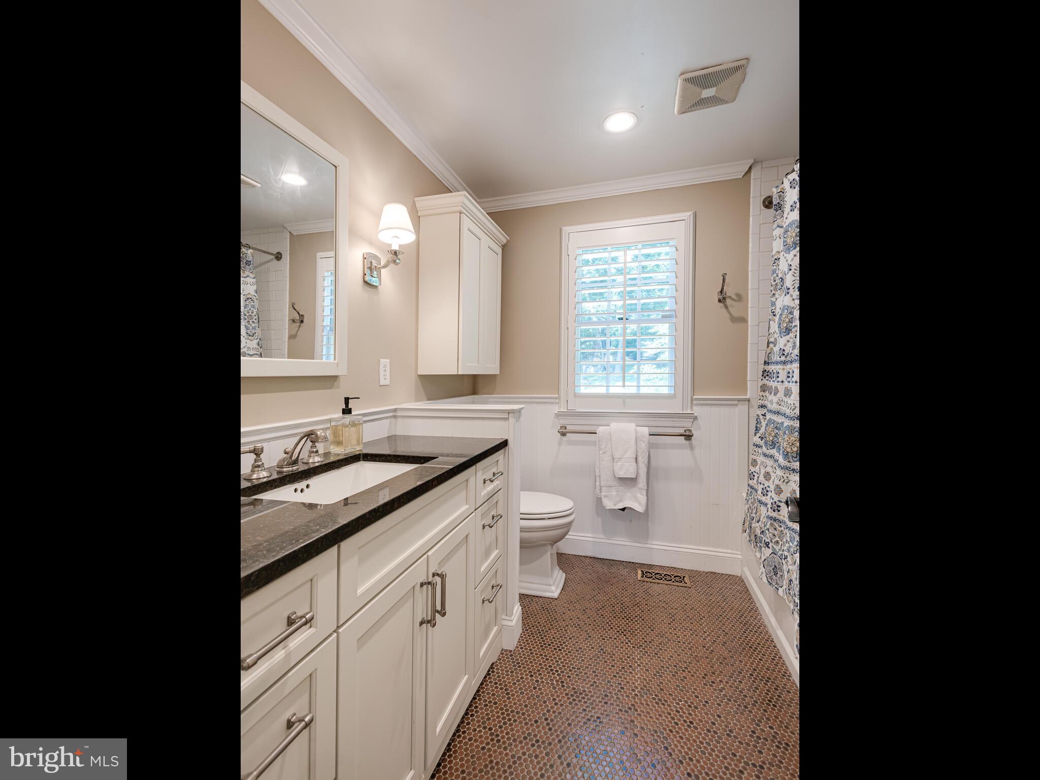 SPRING KNOLL - Residential