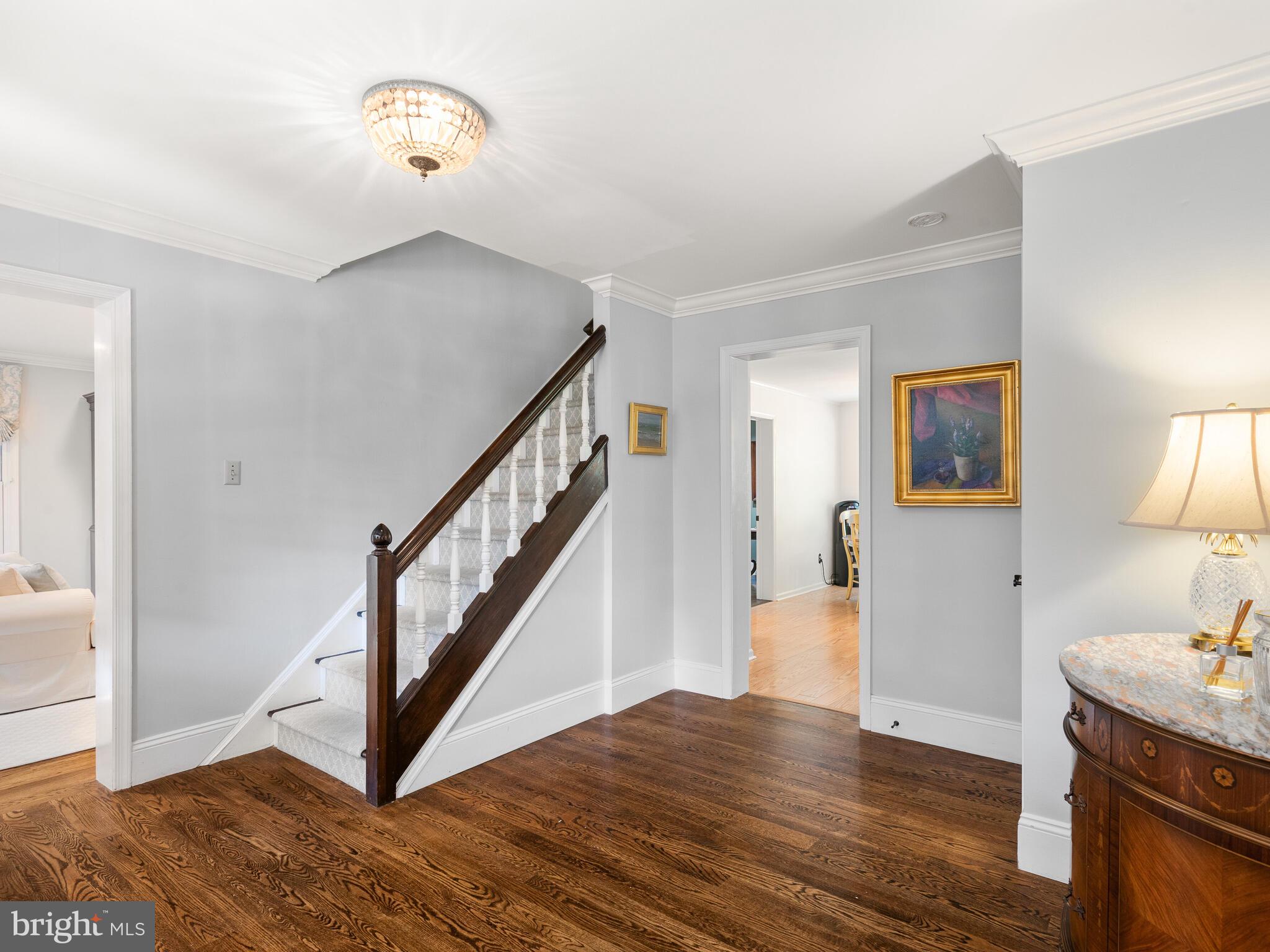 SPRING KNOLL - Residential