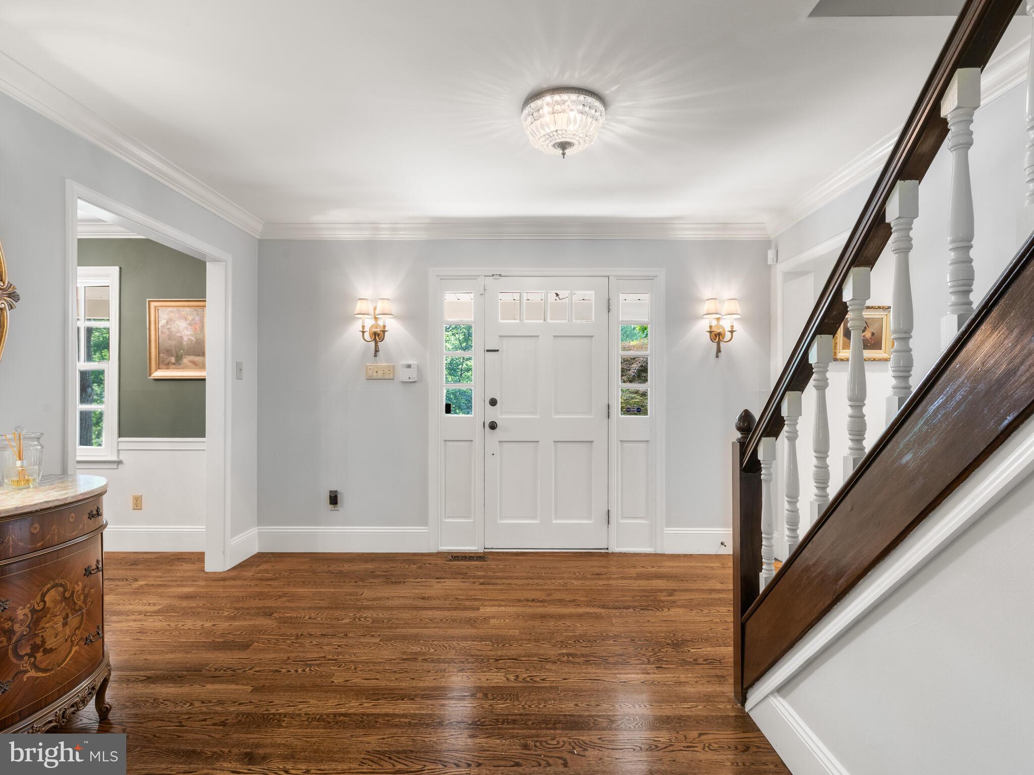 SPRING KNOLL - Residential