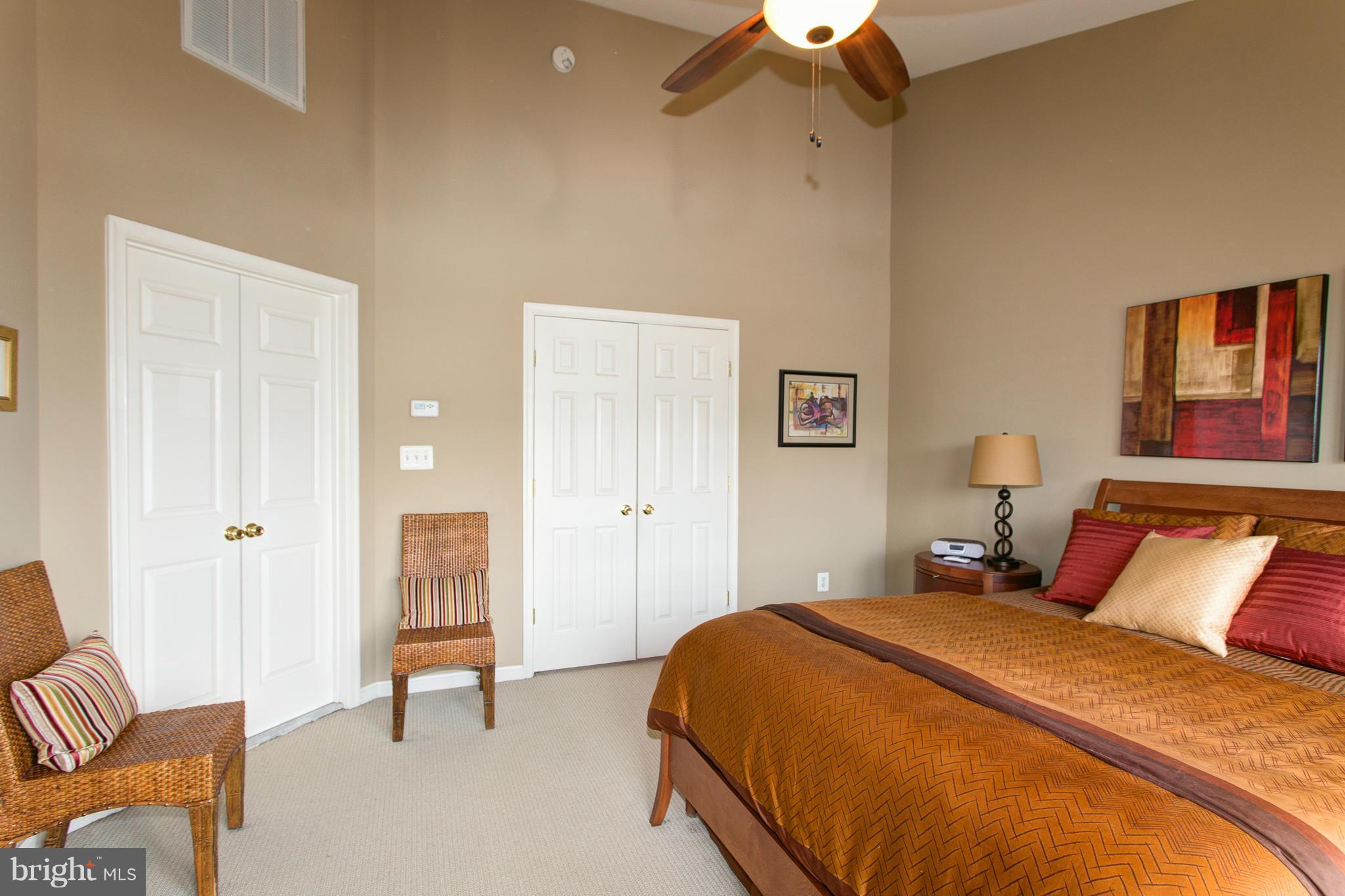 ASHBURN VILLAGE - Residential