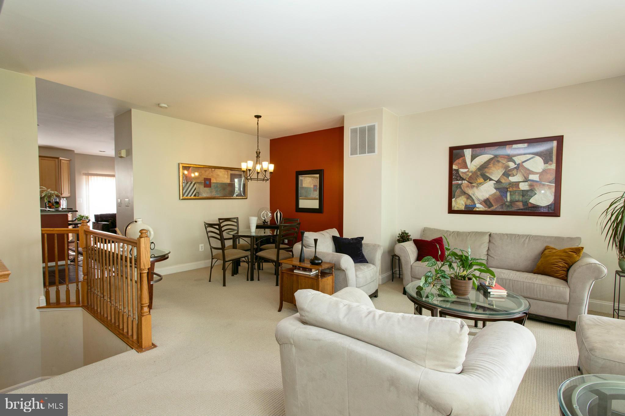 ASHBURN VILLAGE - Residential