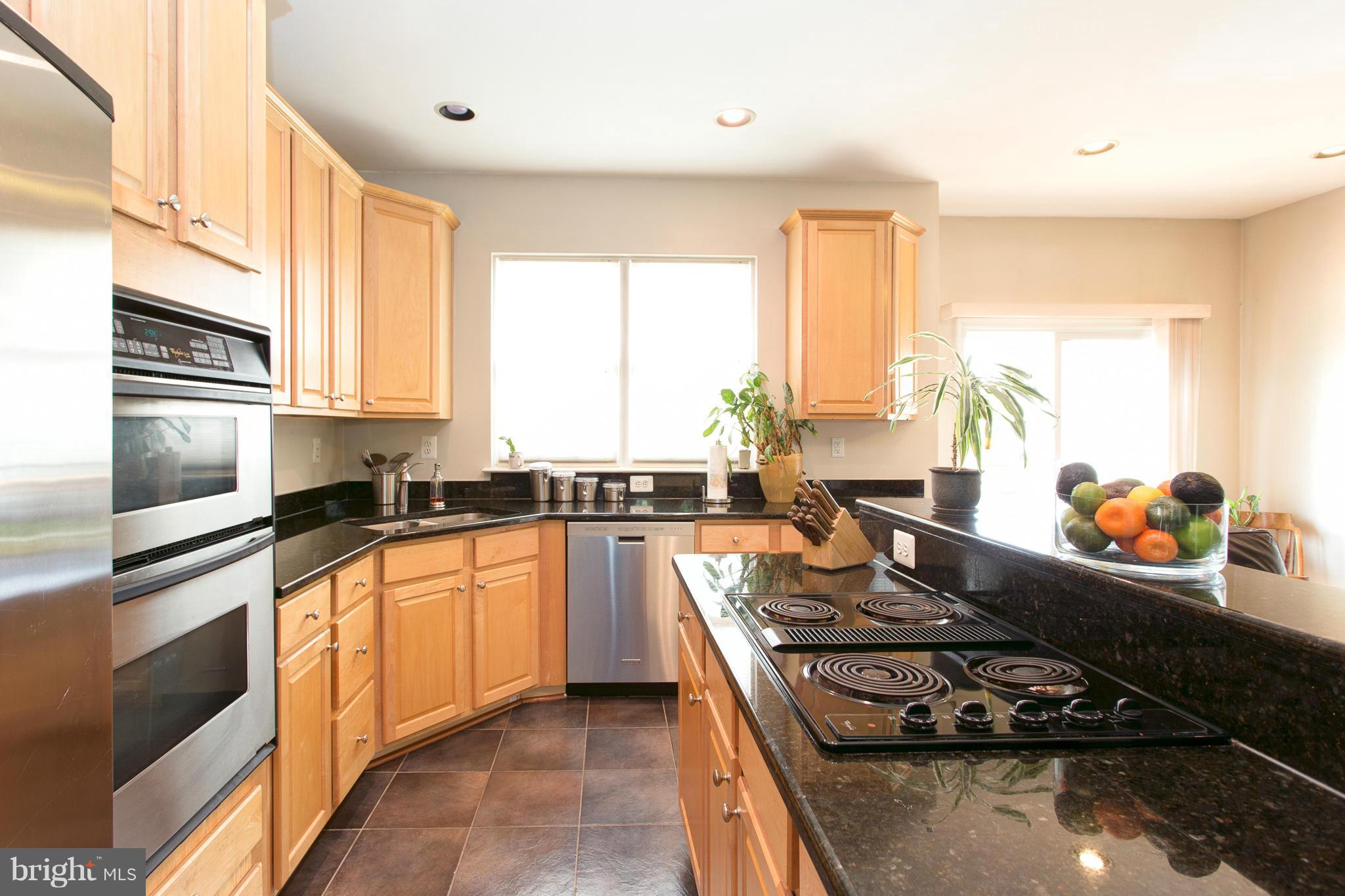 ASHBURN VILLAGE - Residential