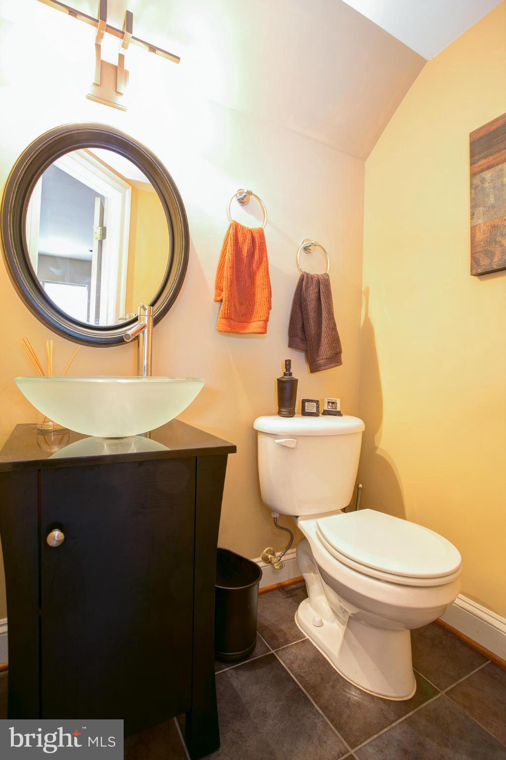 ASHBURN VILLAGE - Residential