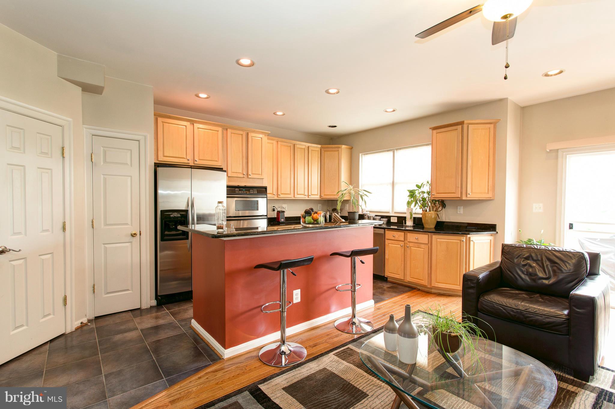 ASHBURN VILLAGE - Residential