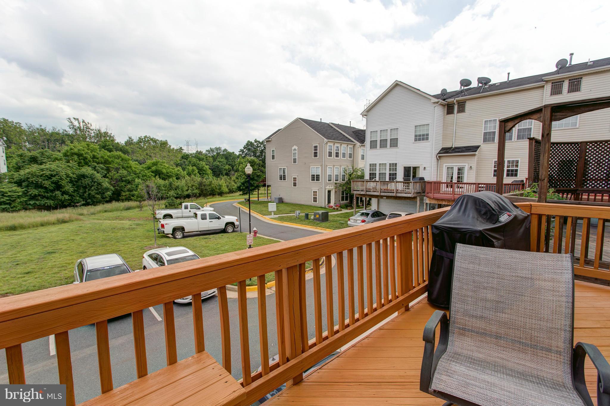 ASHBURN VILLAGE - Residential