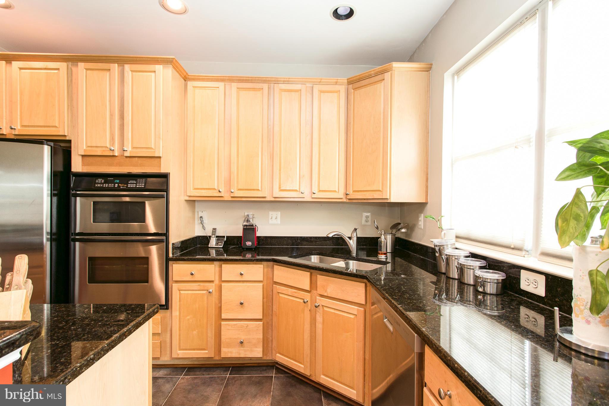 ASHBURN VILLAGE - Residential