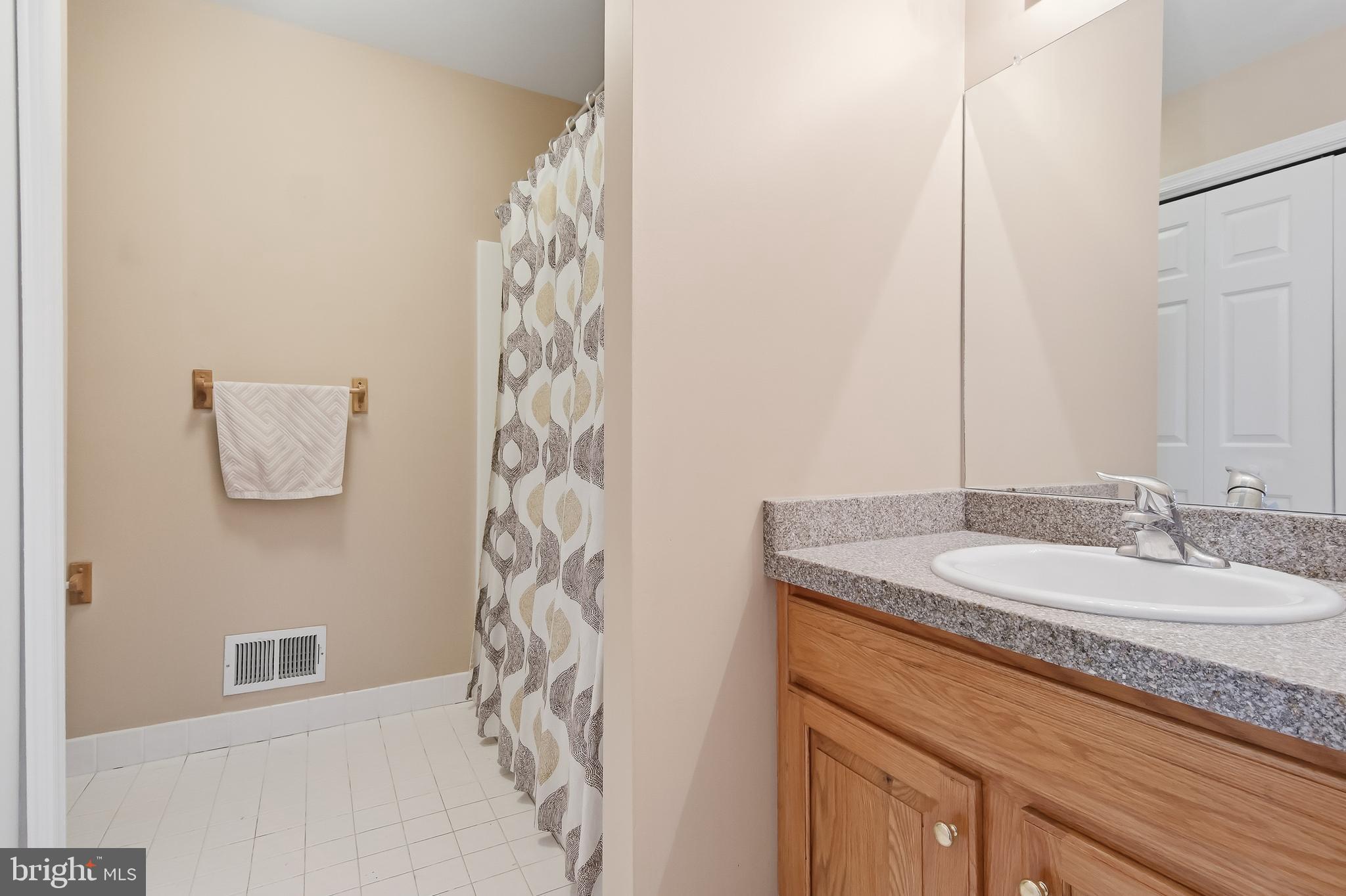 MEWS AT VALLEY FOR - Residential