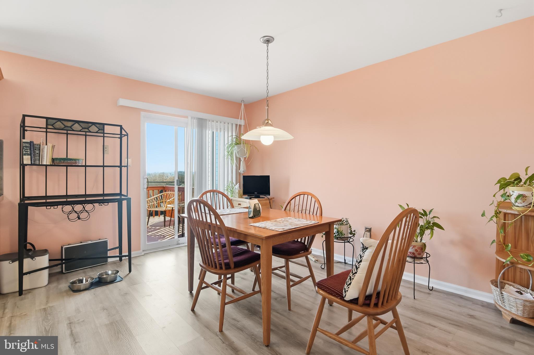 MEWS AT VALLEY FOR - Residential