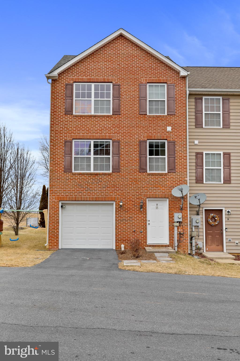 THE COVE - Residential