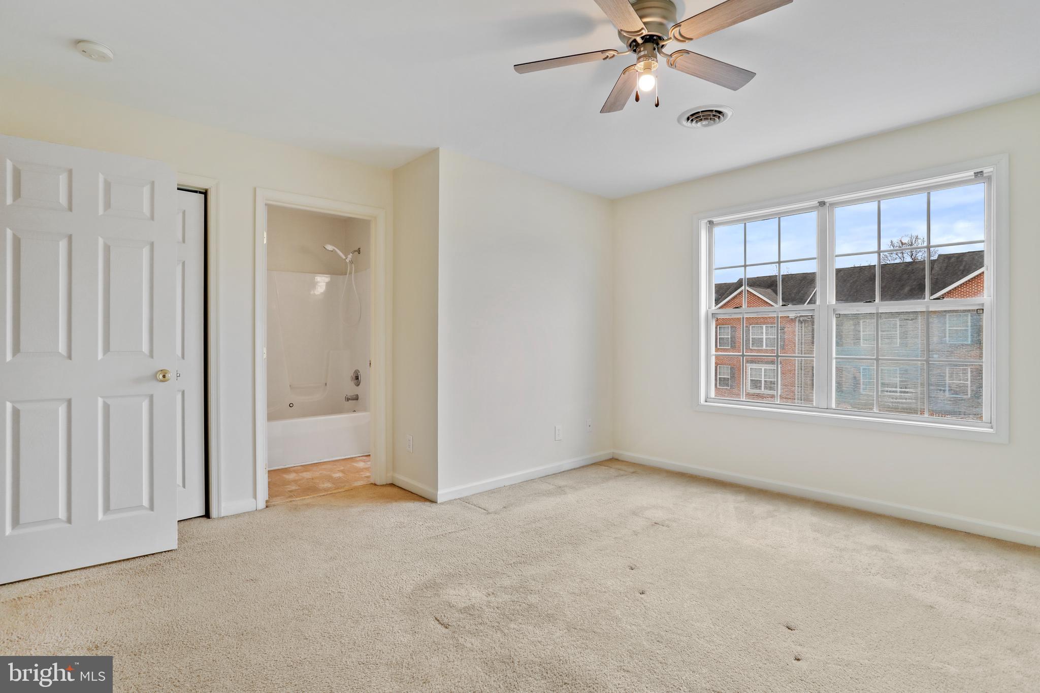 THE COVE - Residential