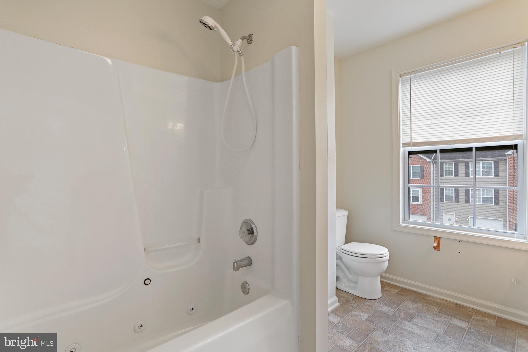 THE COVE - Residential