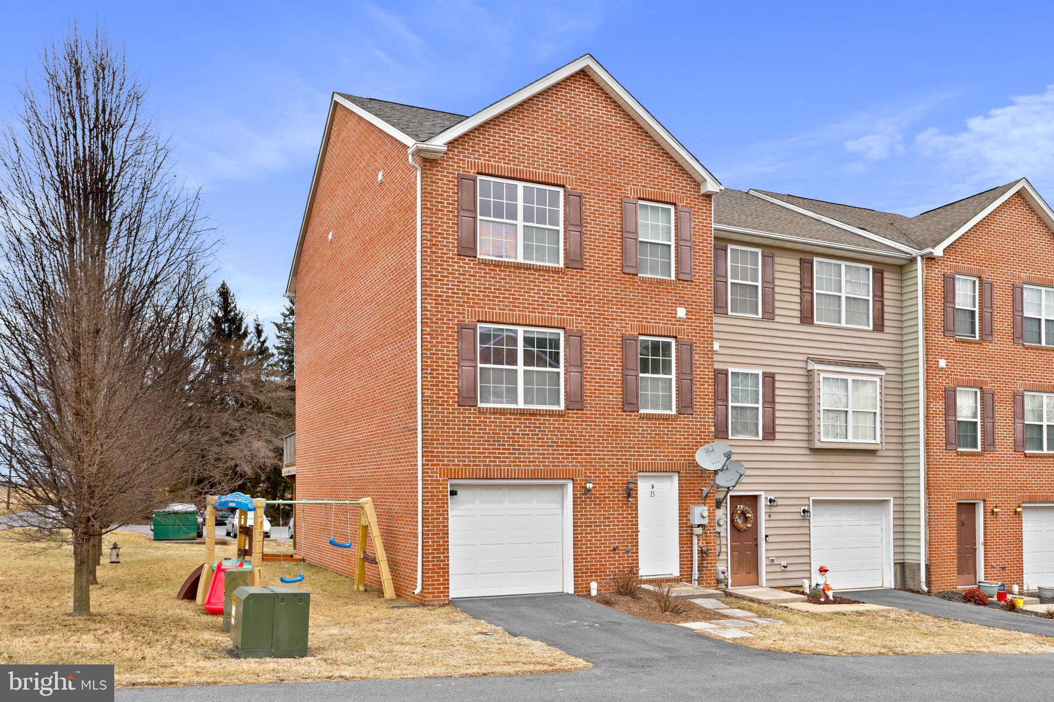 THE COVE - Residential