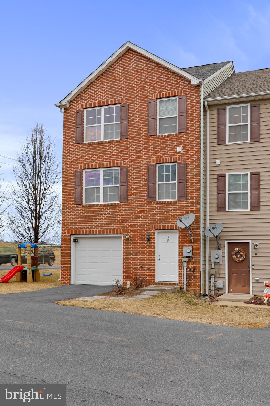 THE COVE - Residential