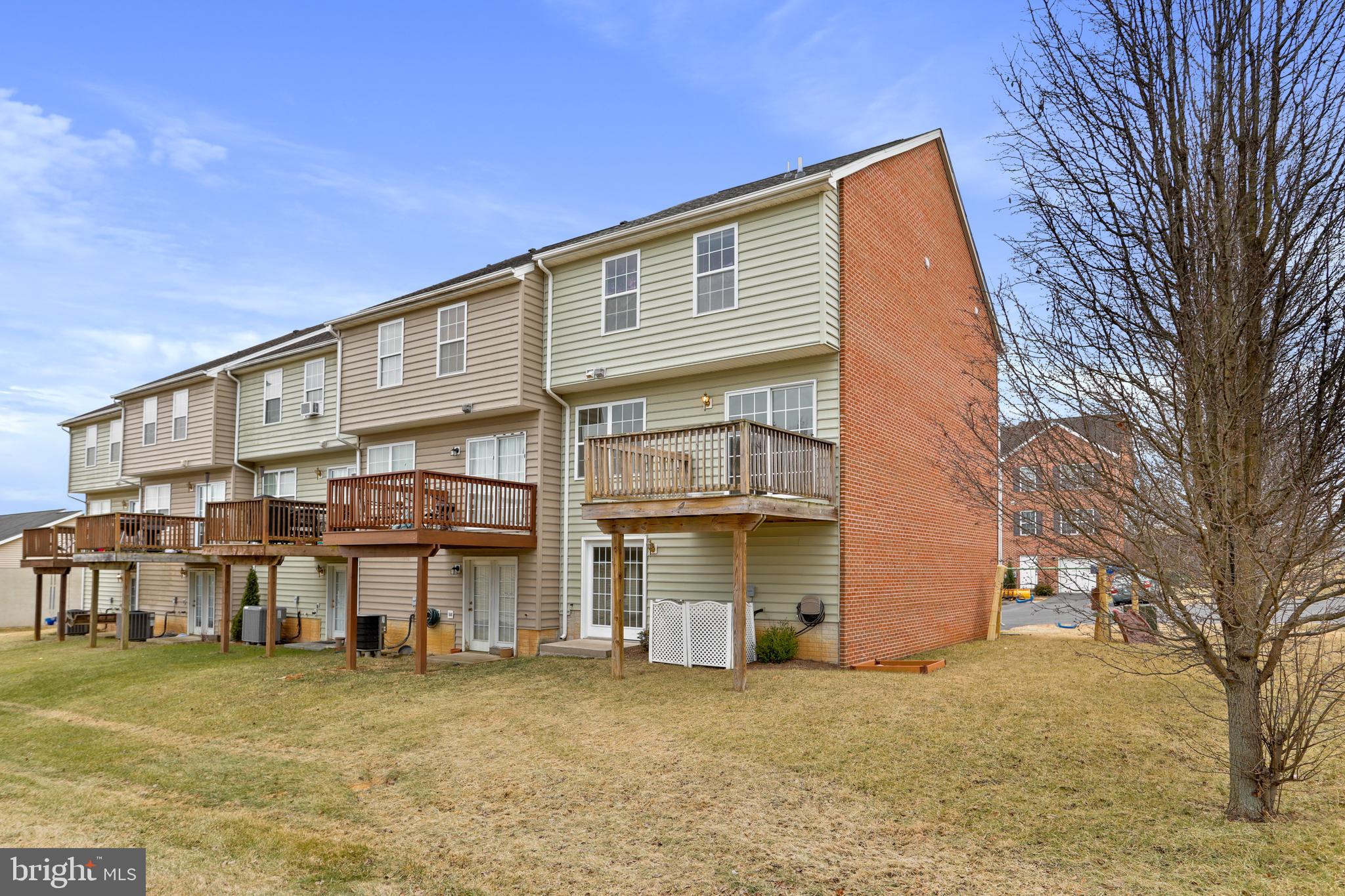 THE COVE - Residential