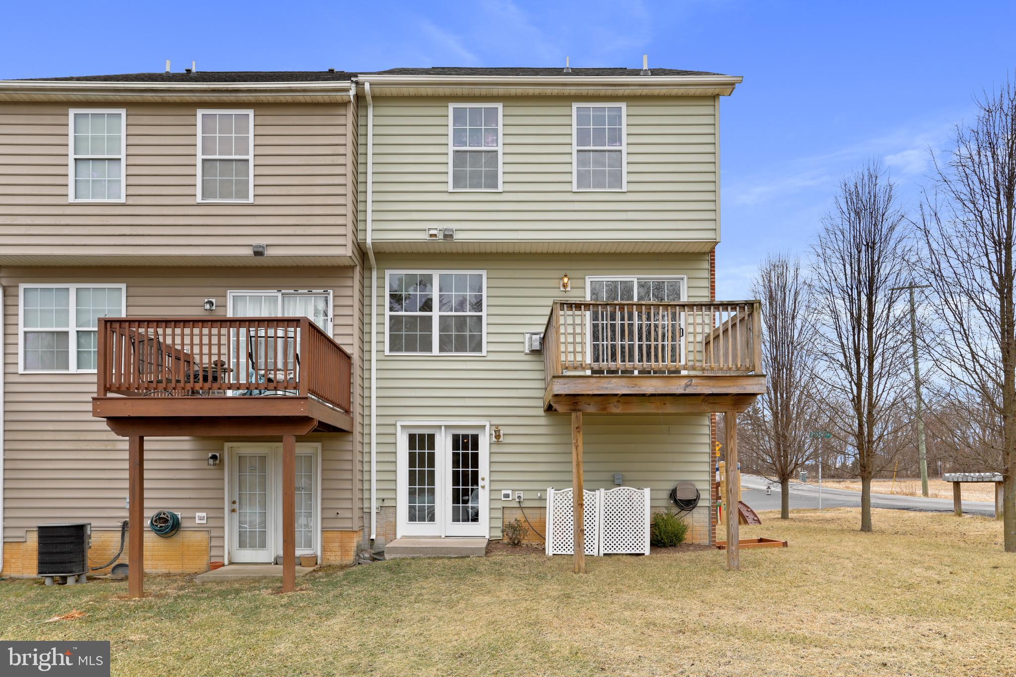 THE COVE - Residential