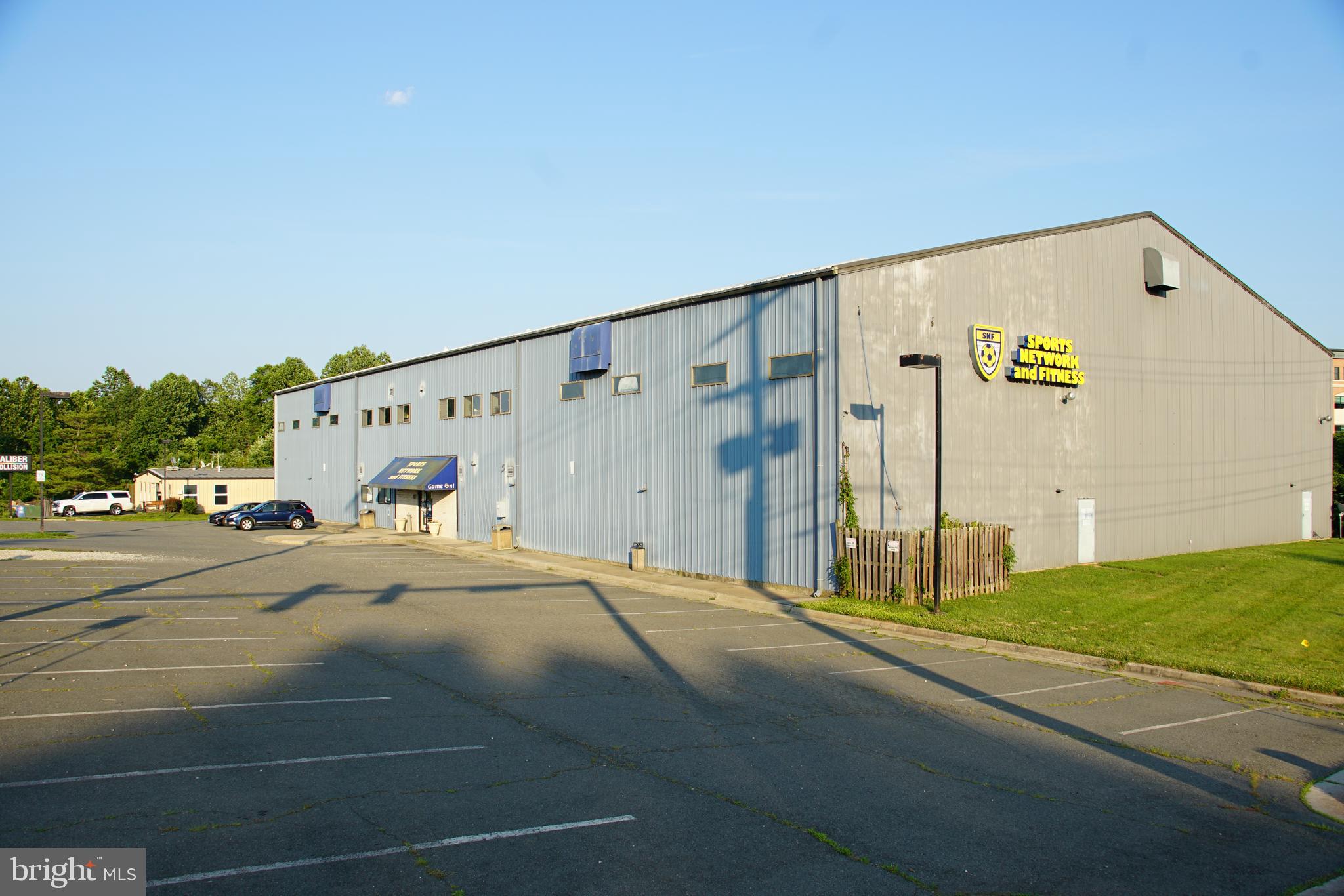 SIGNAL HILL PROFESSIONAL - Commercial Sale