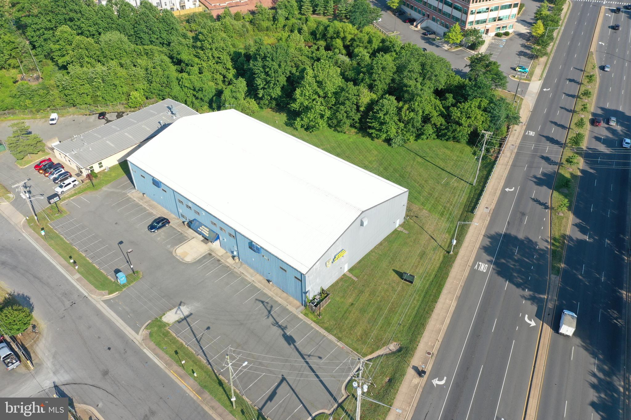 SIGNAL HILL PROFESSIONAL - Commercial Sale