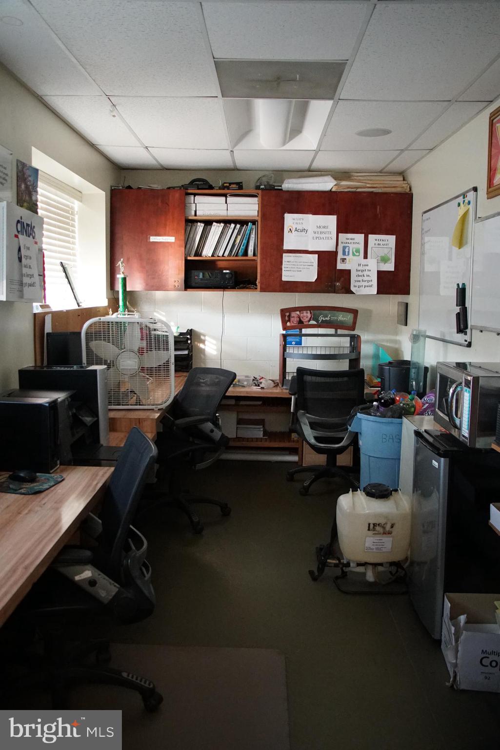 SIGNAL HILL PROFESSIONAL - Commercial Sale