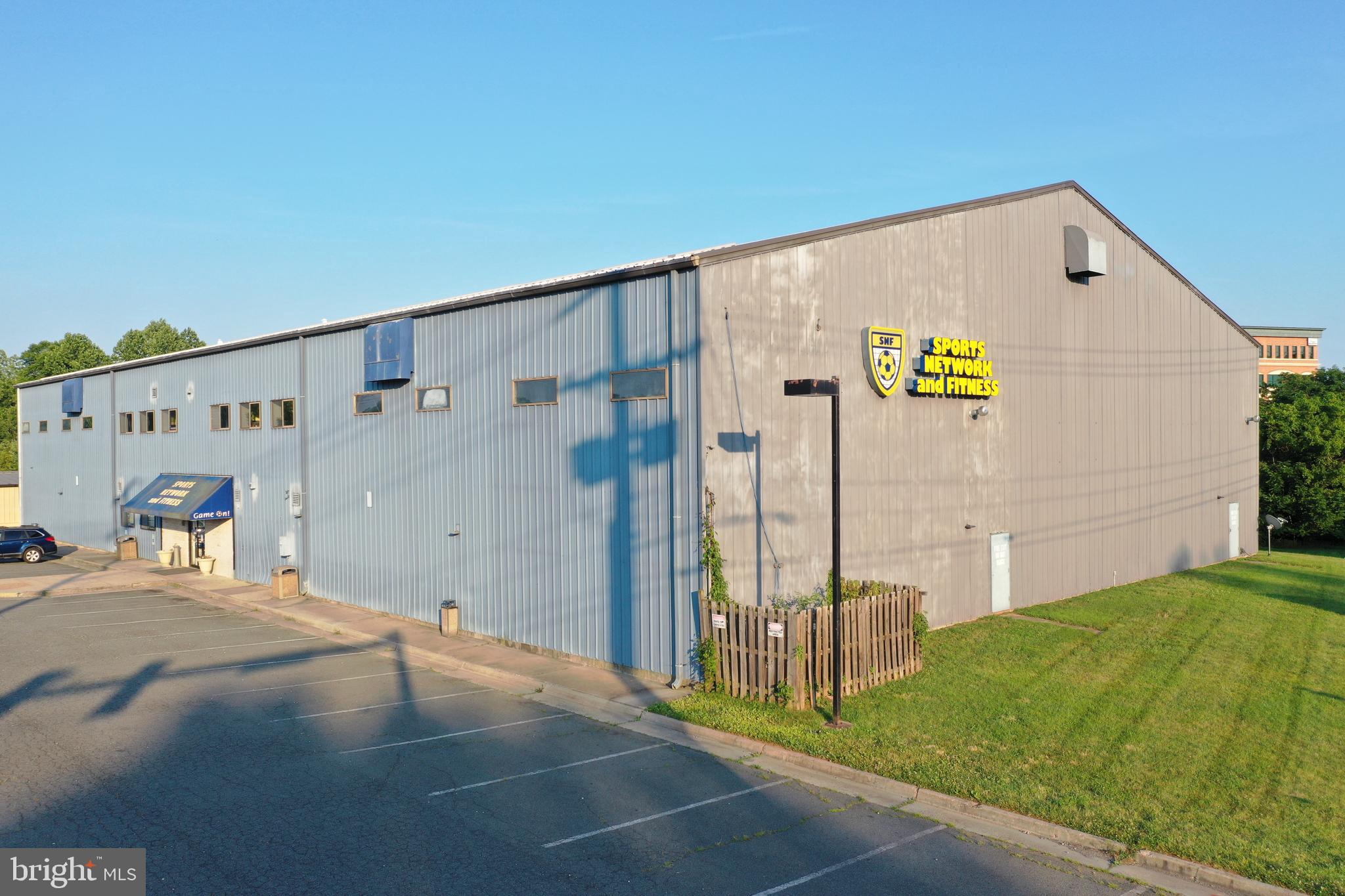 SIGNAL HILL PROFESSIONAL - Commercial Sale