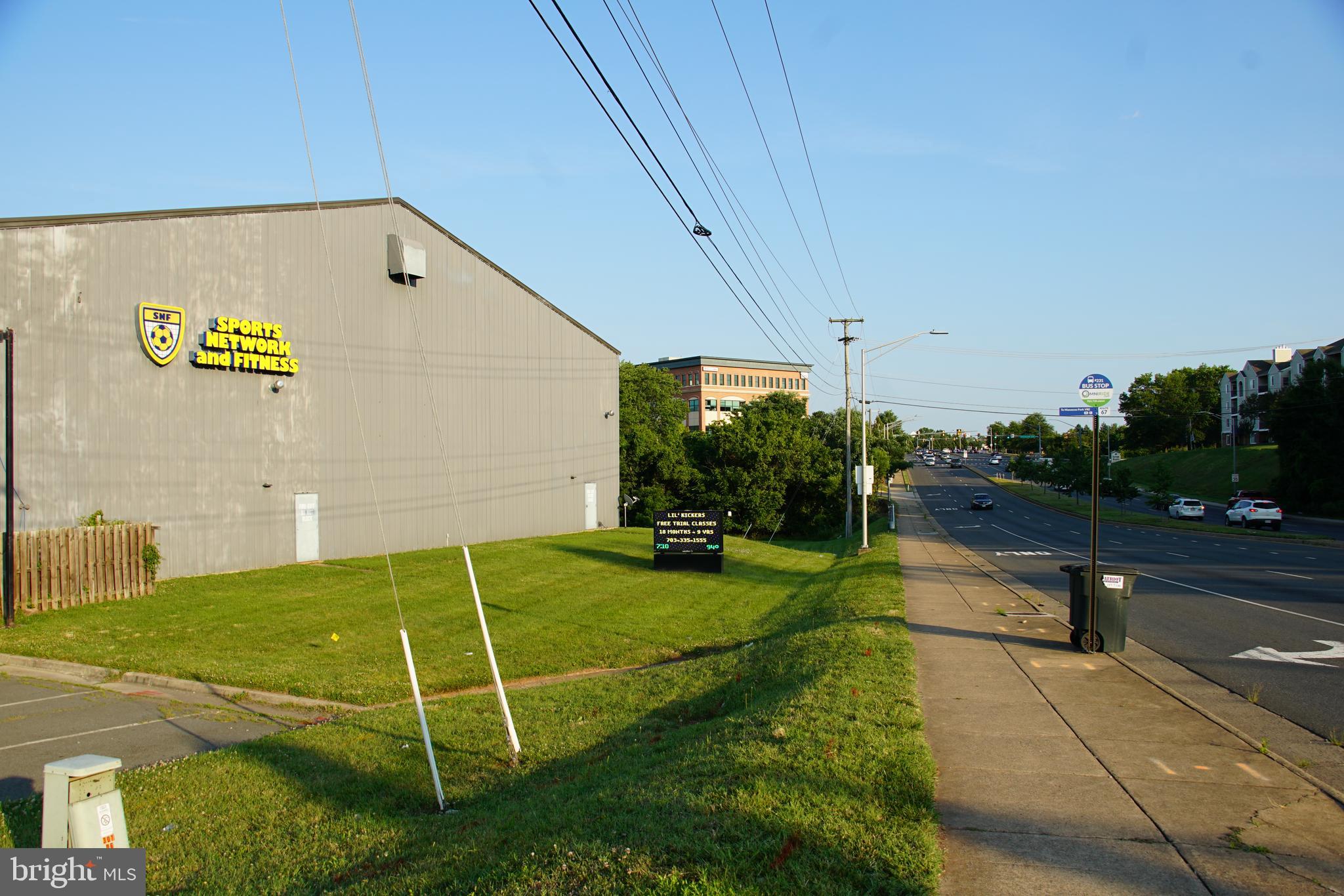 SIGNAL HILL PROFESSIONAL - Commercial Sale