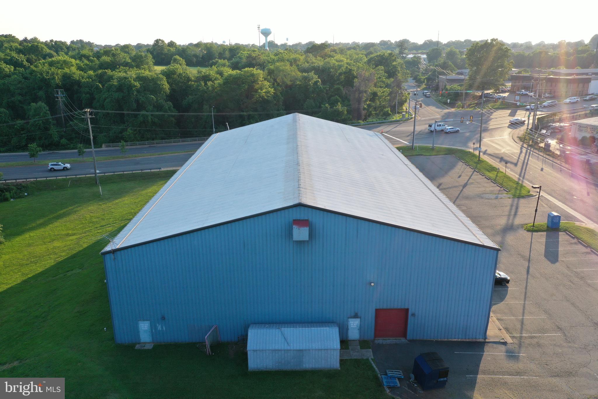 SIGNAL HILL PROFESSIONAL - Commercial Sale