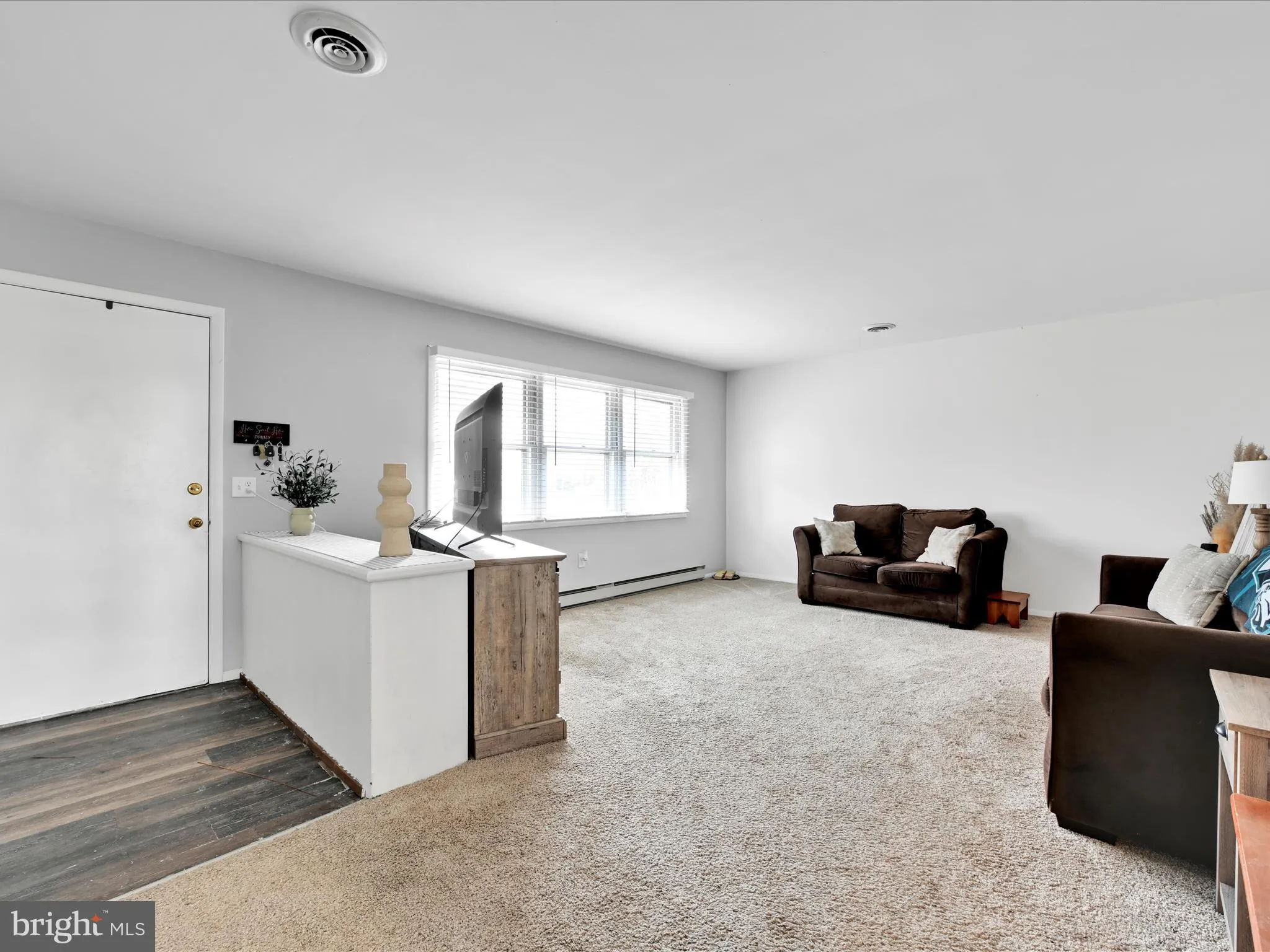 Middletown, Pennsylvania 17057, United States, 3 Bedrooms Bedrooms, ,2 BathroomsBathrooms,Residential,Pending,3901