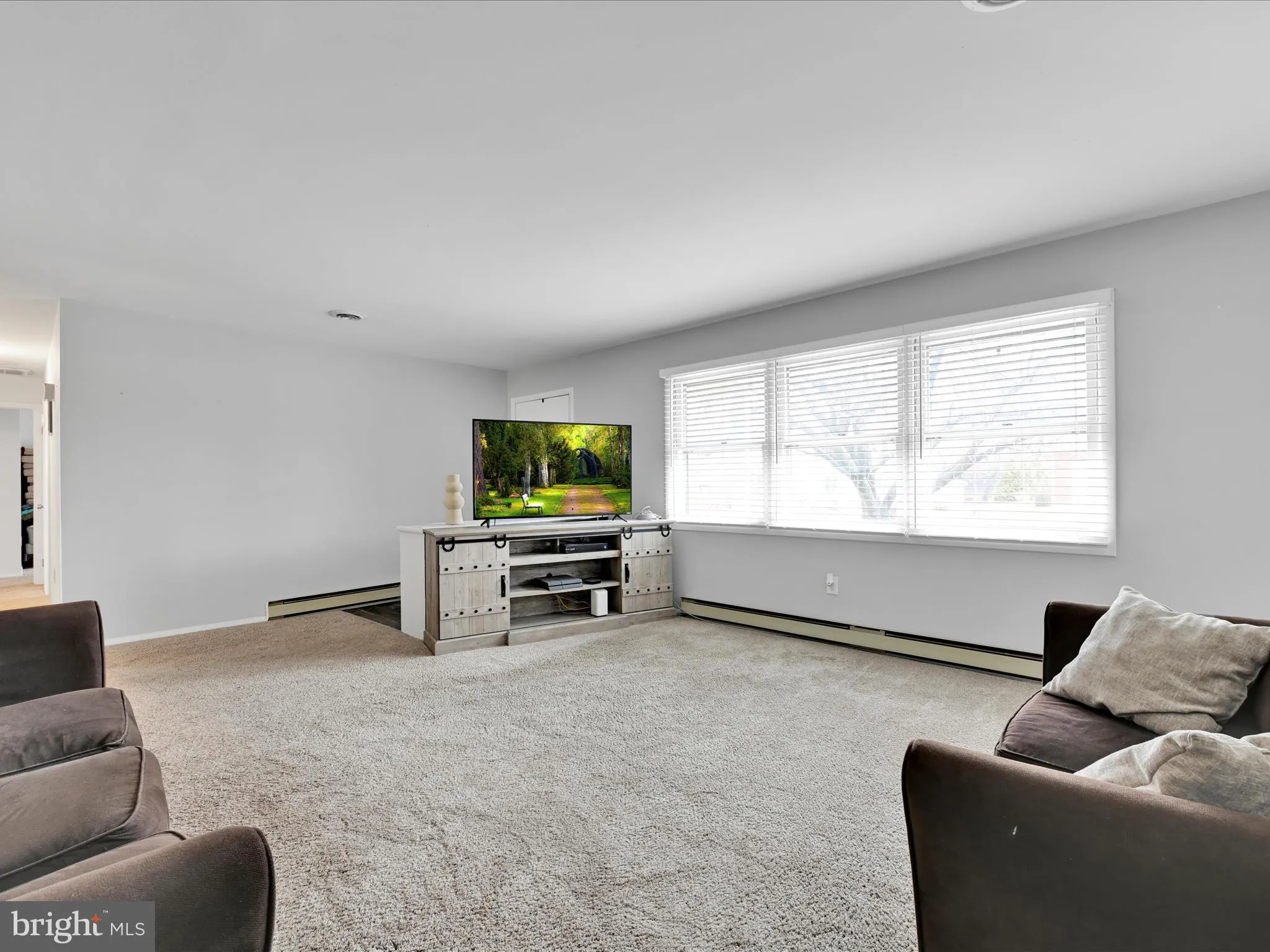 Middletown, Pennsylvania 17057, United States, 3 Bedrooms Bedrooms, ,2 BathroomsBathrooms,Residential,Pending,3901