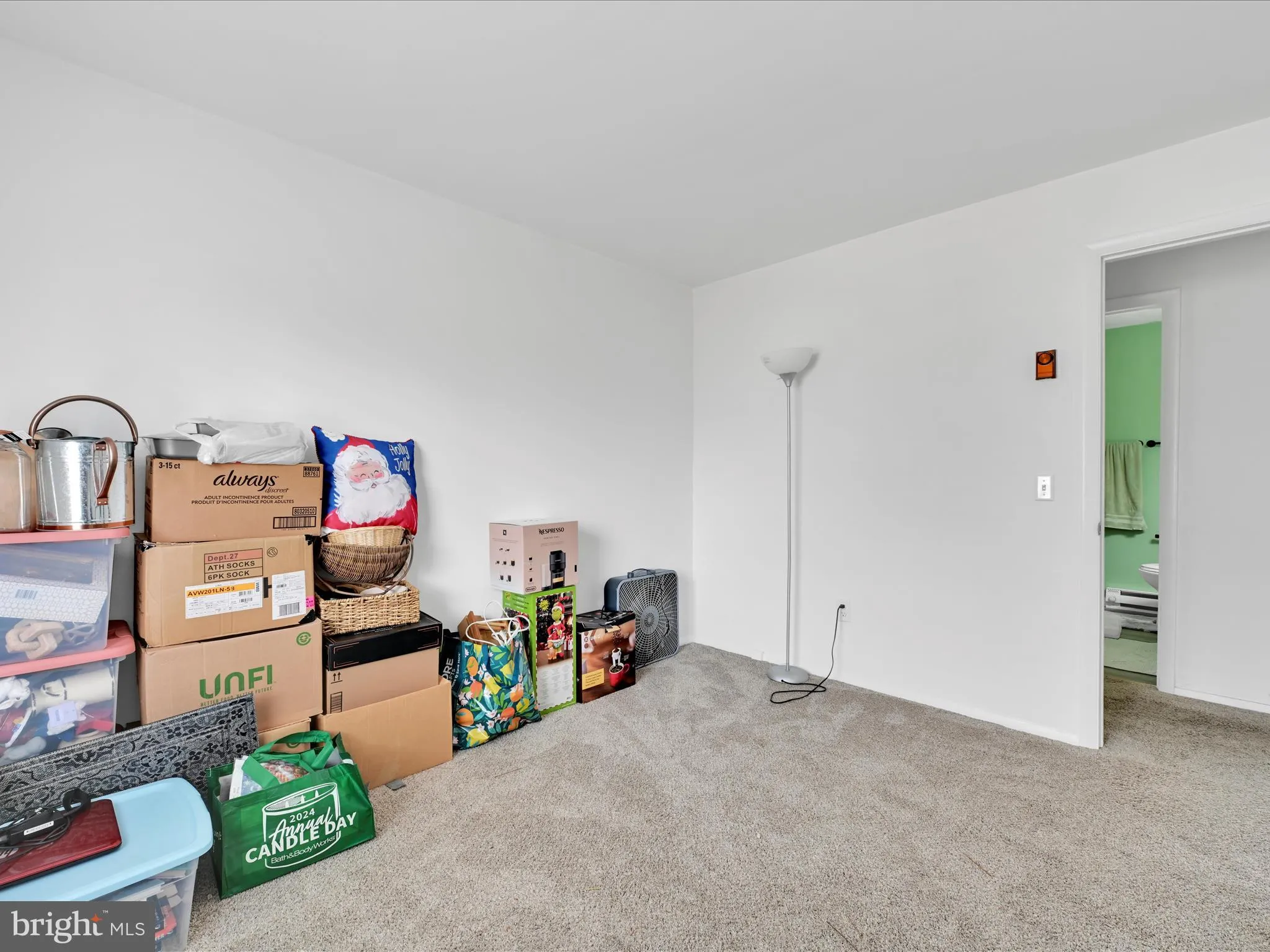 Middletown, Pennsylvania 17057, United States, 3 Bedrooms Bedrooms, ,2 BathroomsBathrooms,Residential,Pending,3901