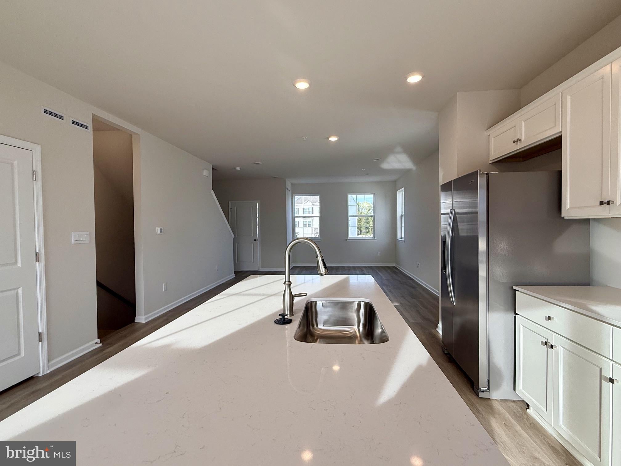 209 INDEPENDENCE COURT