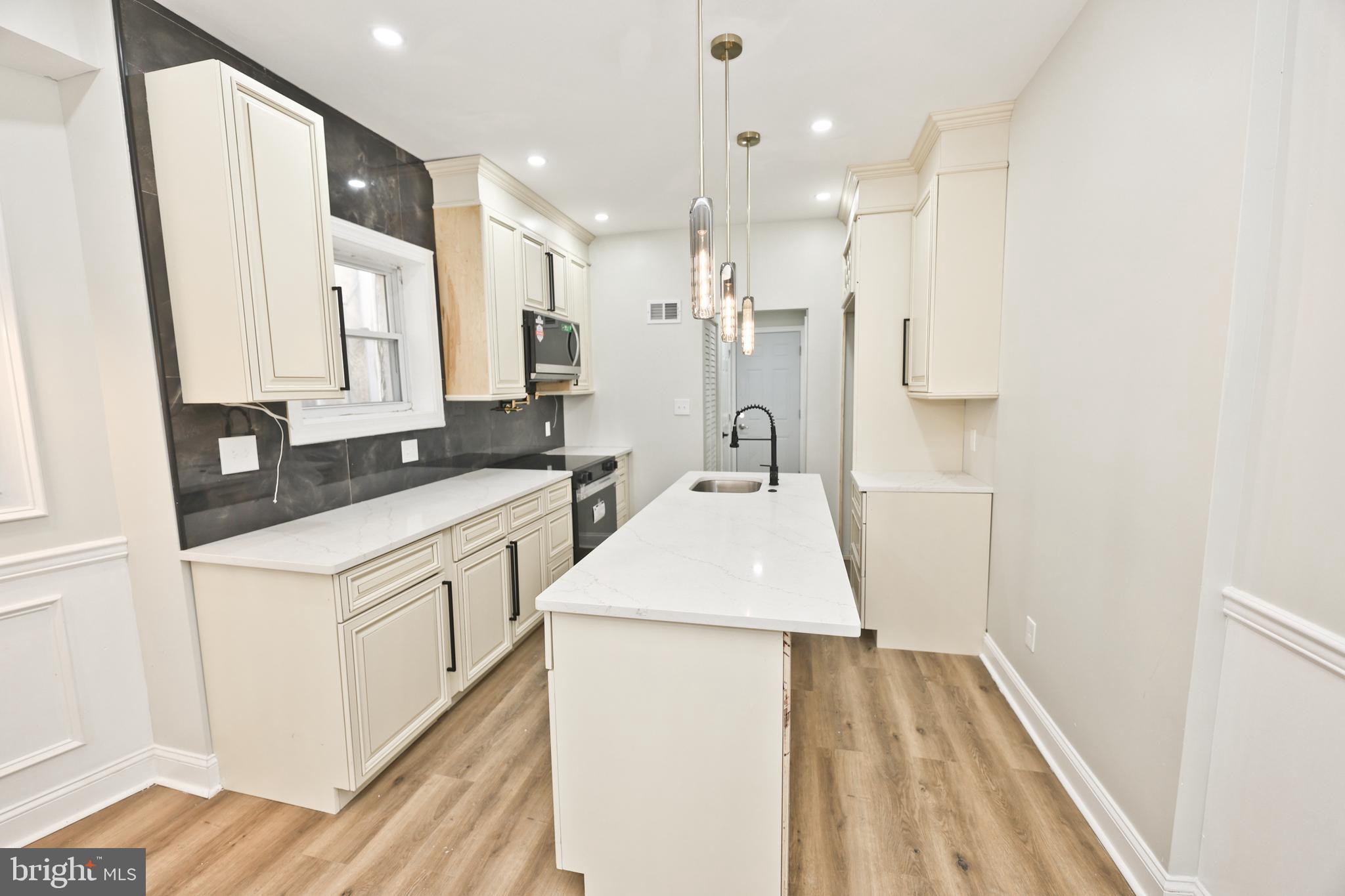 COBBS CREEK - Residential