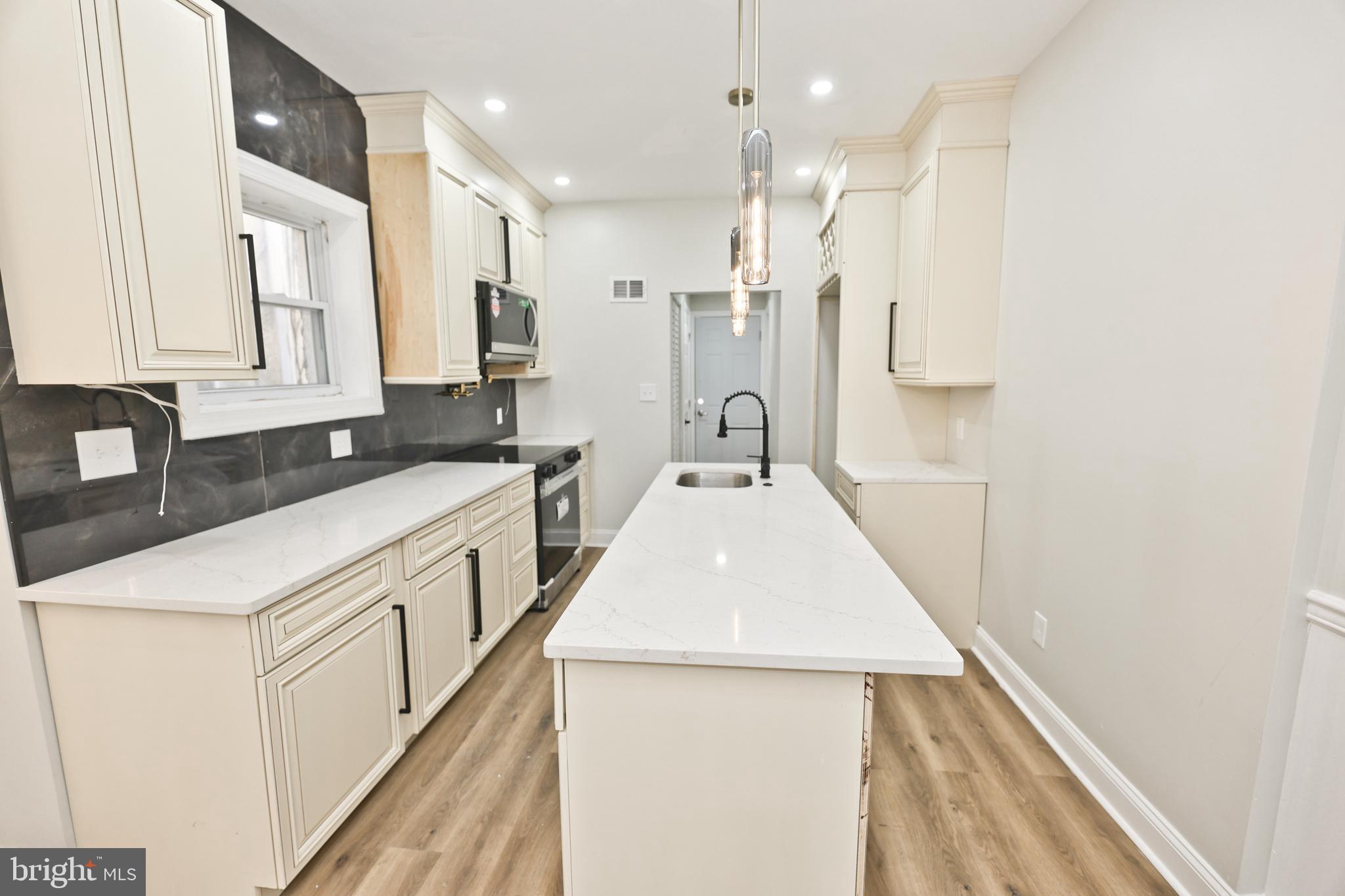 COBBS CREEK - Residential