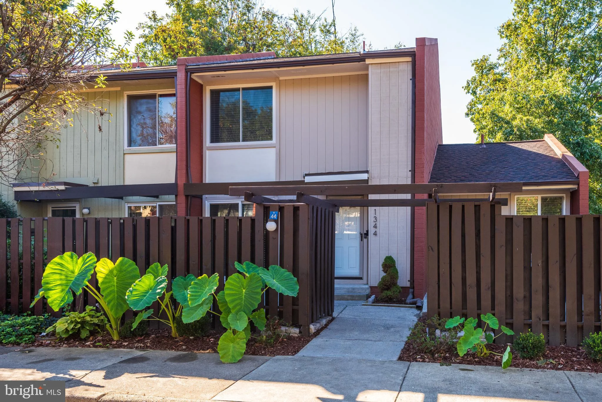 1344 Northgate Square, Reston, VA 20190