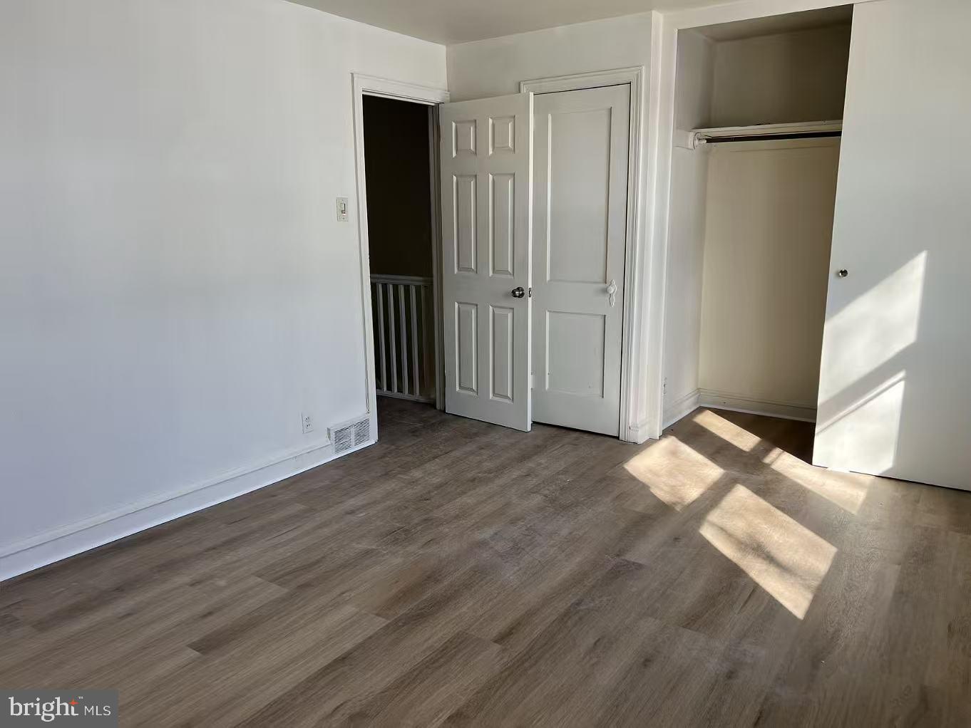 LAWNCREST - Residential